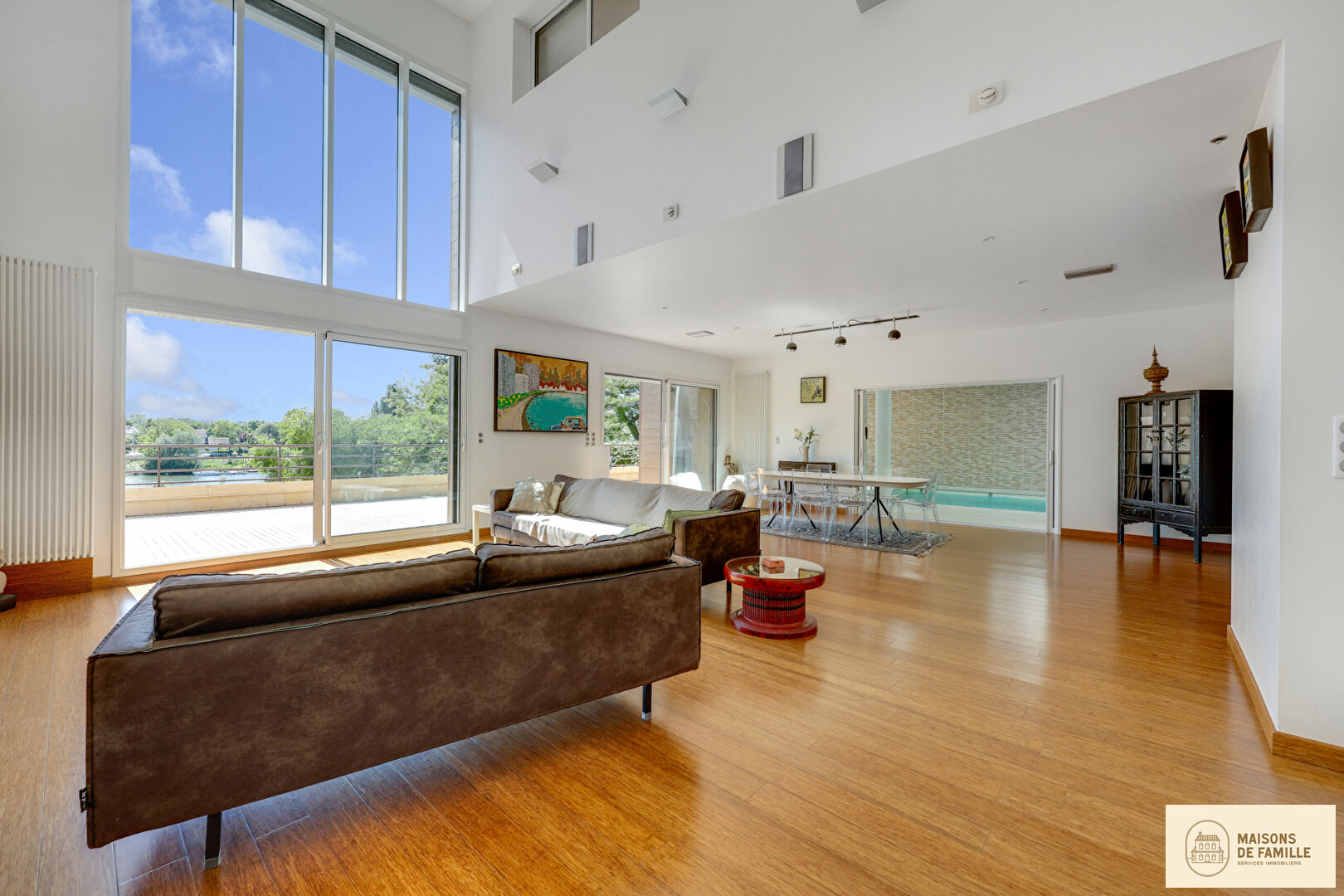 Photo Cascade - Maison à vendre à TRIEL-SUR-SEINE image 4/6