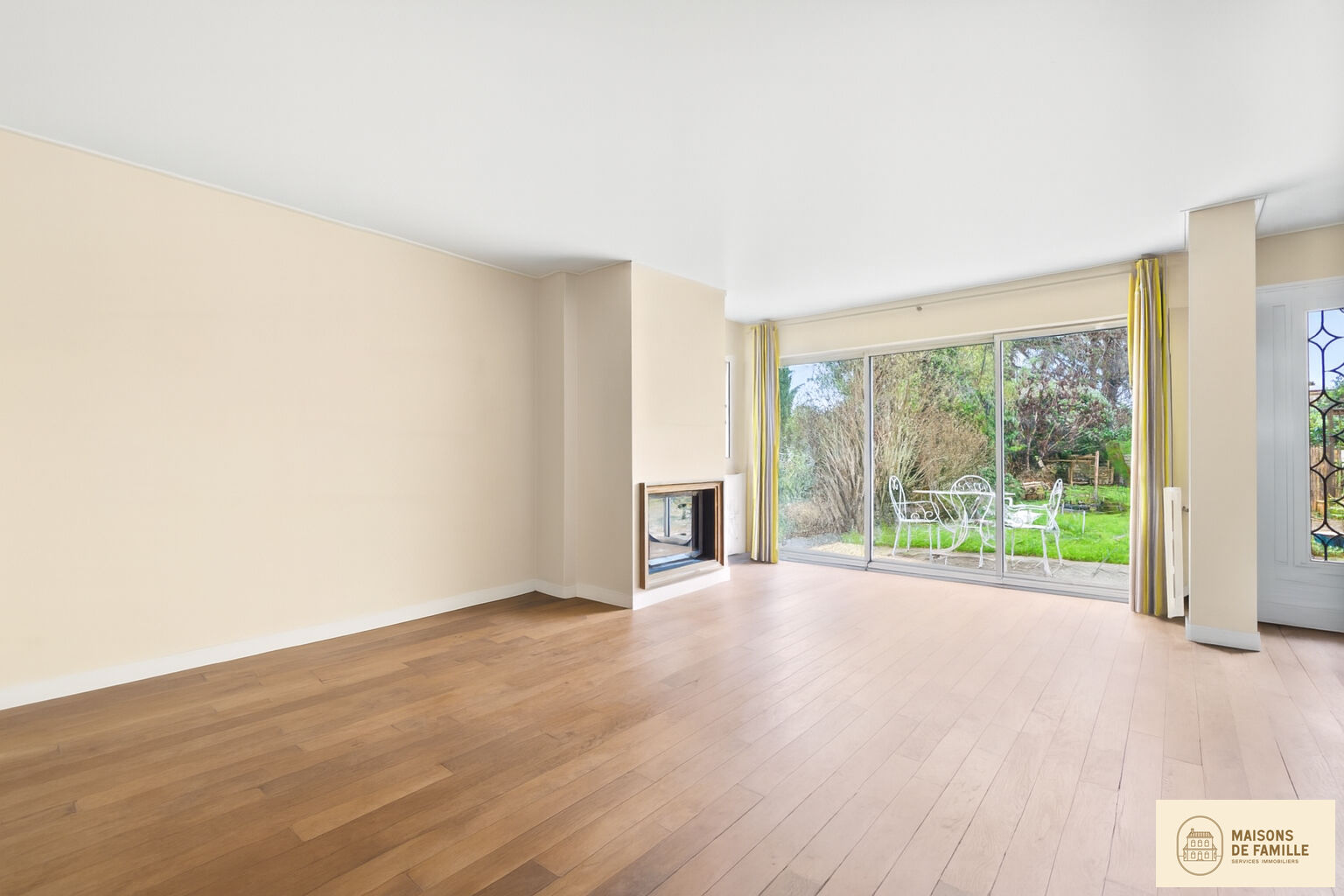 Photo Dorothée - Maison à vendre à La Celle-Saint-Cloud image 4/6