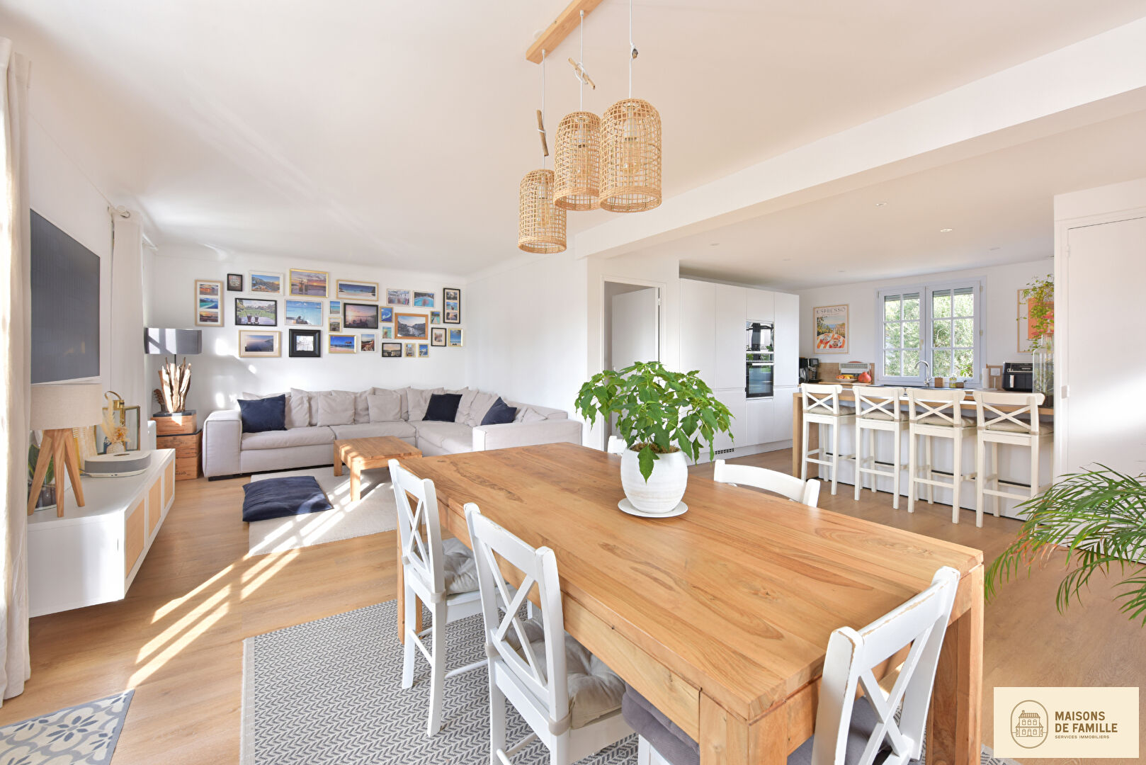 Agence immobilière de 
 Maisons de famille Clamart - Maisons de famille 
