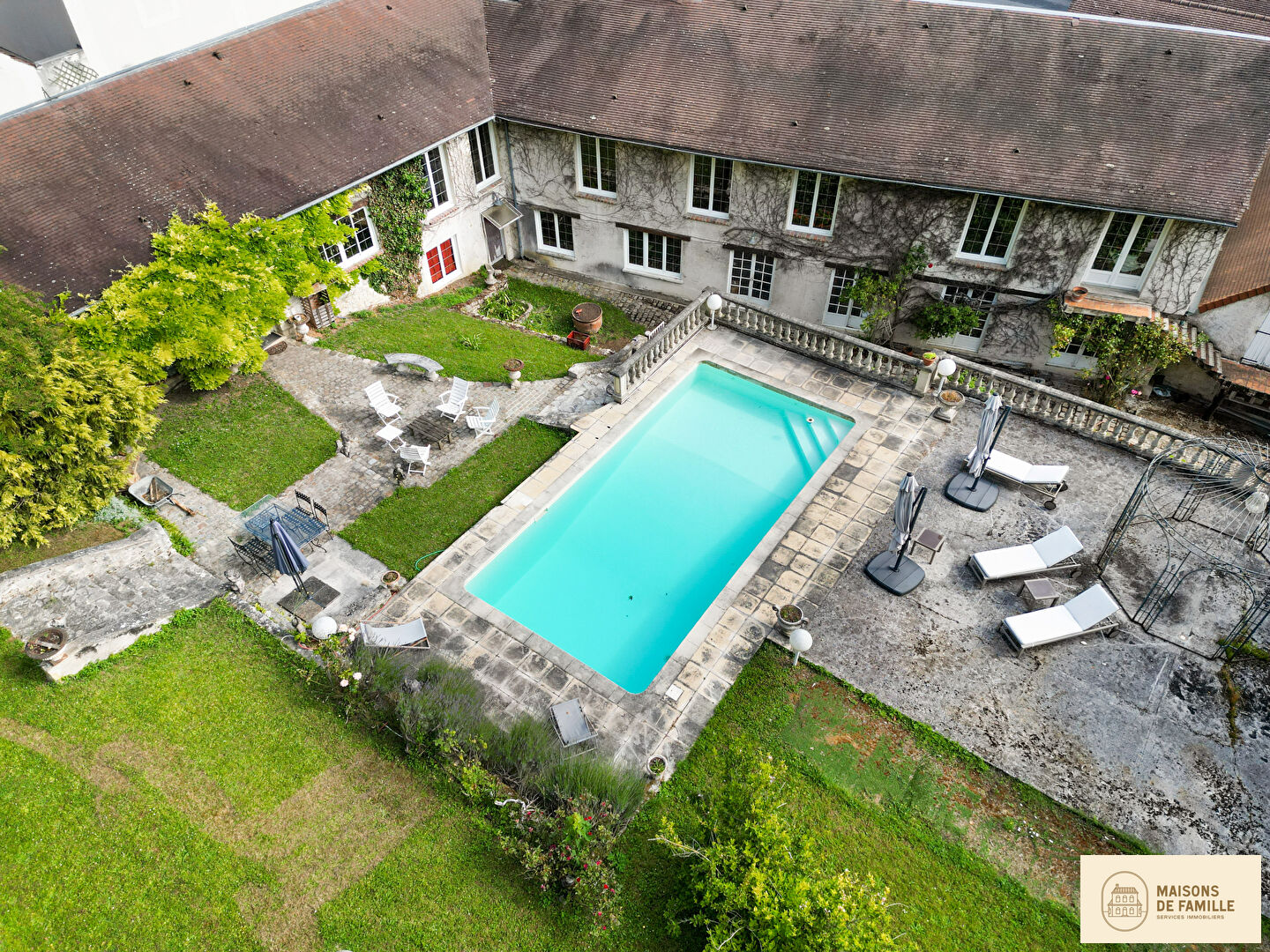 Photo *Sualem* Maison à vendre à Bougival image 2/6