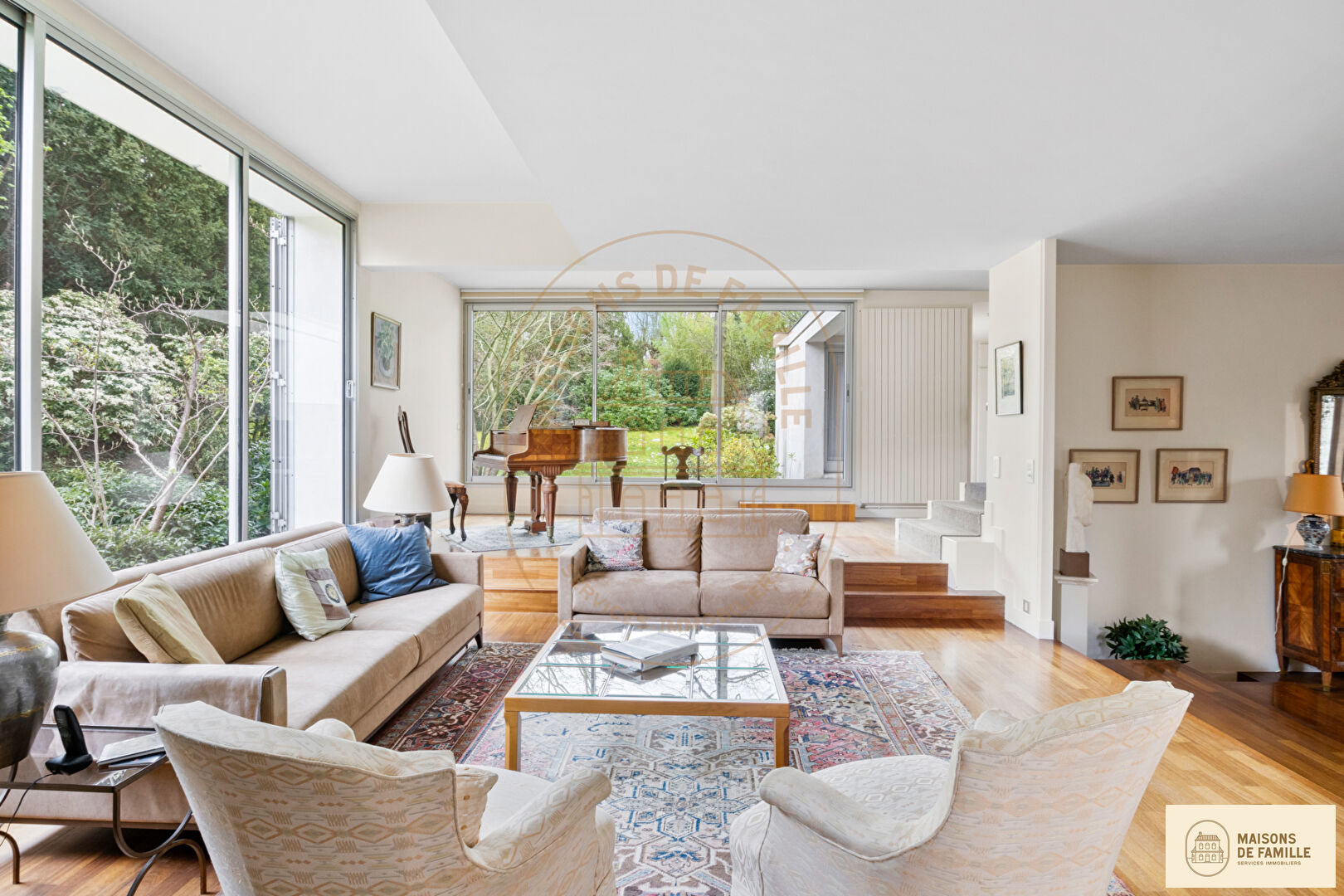 Photo Zaha - Maison d'architecte à vendre au Hameau de la Jonchère à Rueil-Malmaison image 4/6