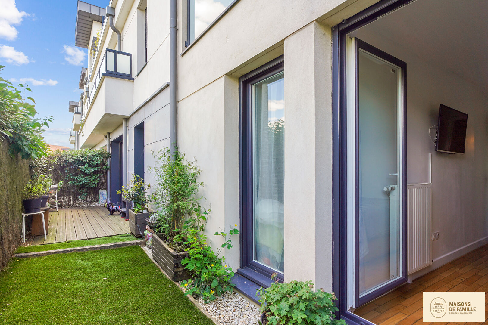 Agence immobilière de 
 Maisons de famille Clamart - Maisons de famille 
