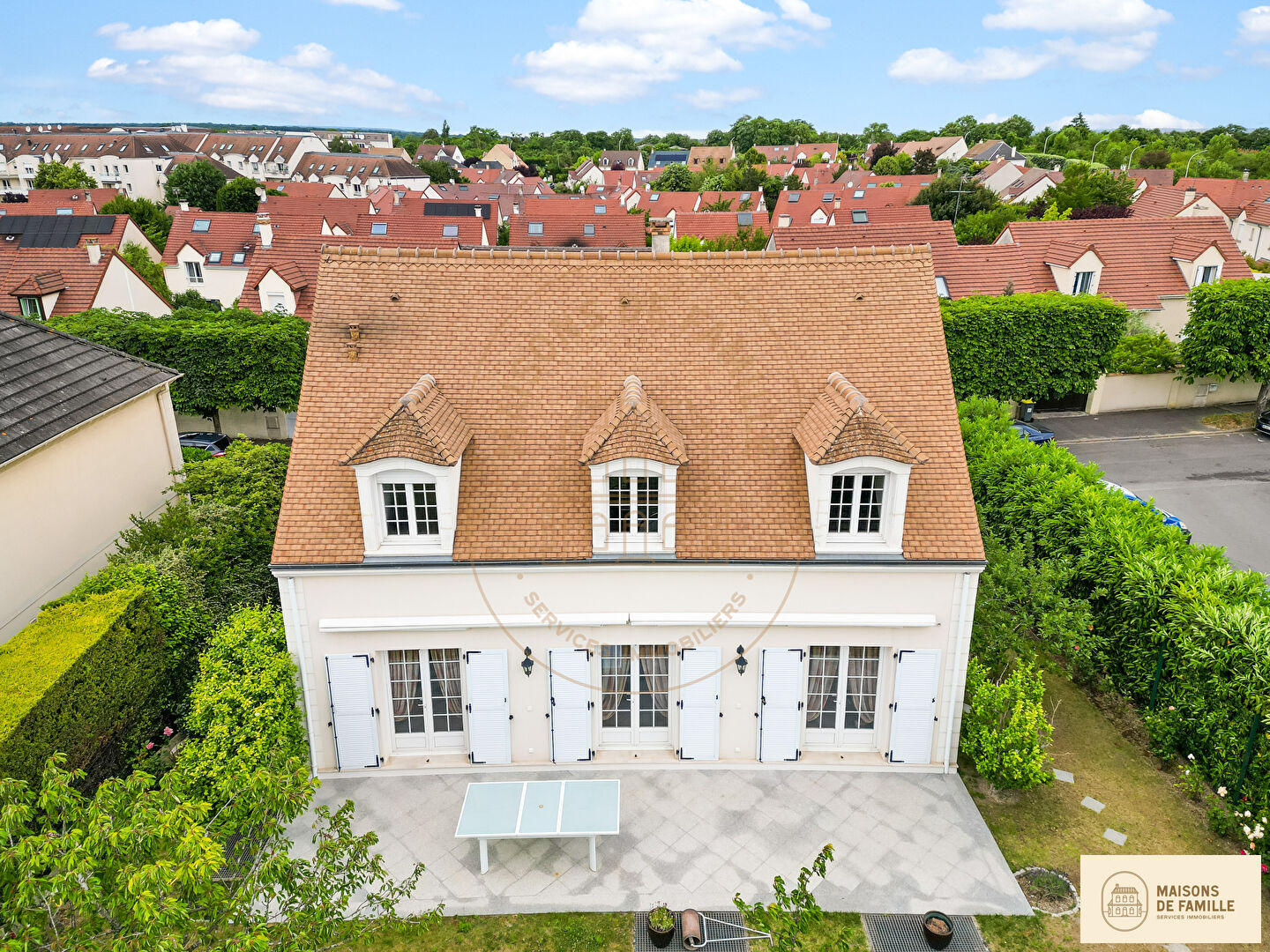 Agence immobilière de 
 Maisons de famille Clamart - Maisons de famille 
