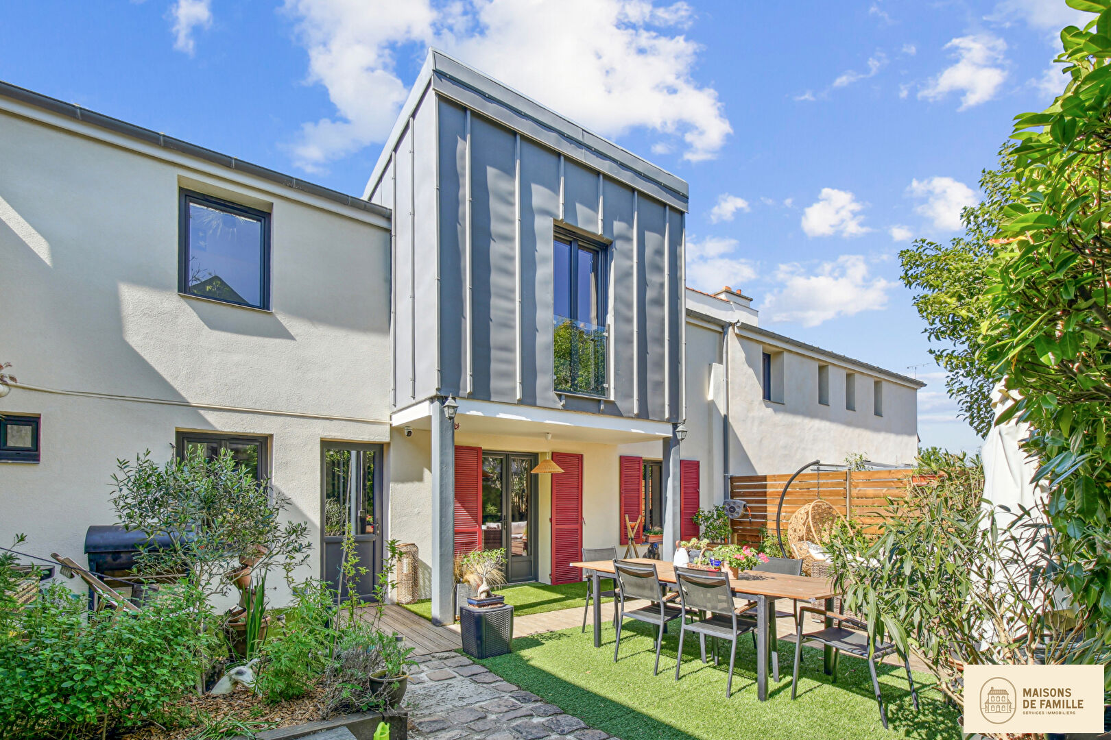 Agence immobilière de 
 Maisons de famille Clamart - Maisons de famille 
