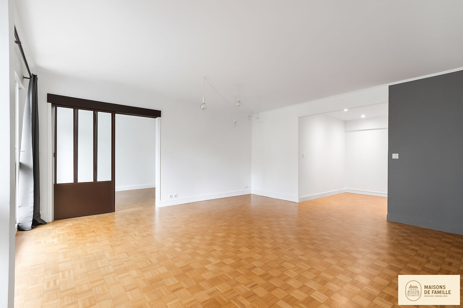 Agence immobilière de 
 Maisons de famille Clamart - Maisons de famille 
