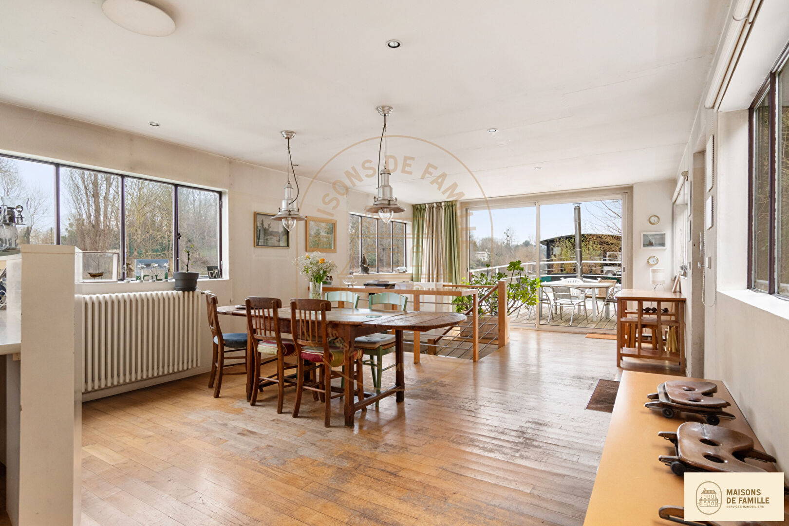 Agence immobilière de 
 Maisons de famille Clamart - Maisons de famille 
