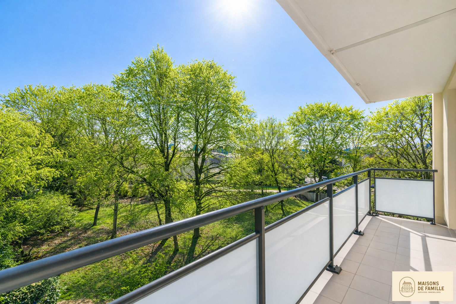 Agence immobilière de 
 Maisons de famille Clamart - Maisons de famille 
