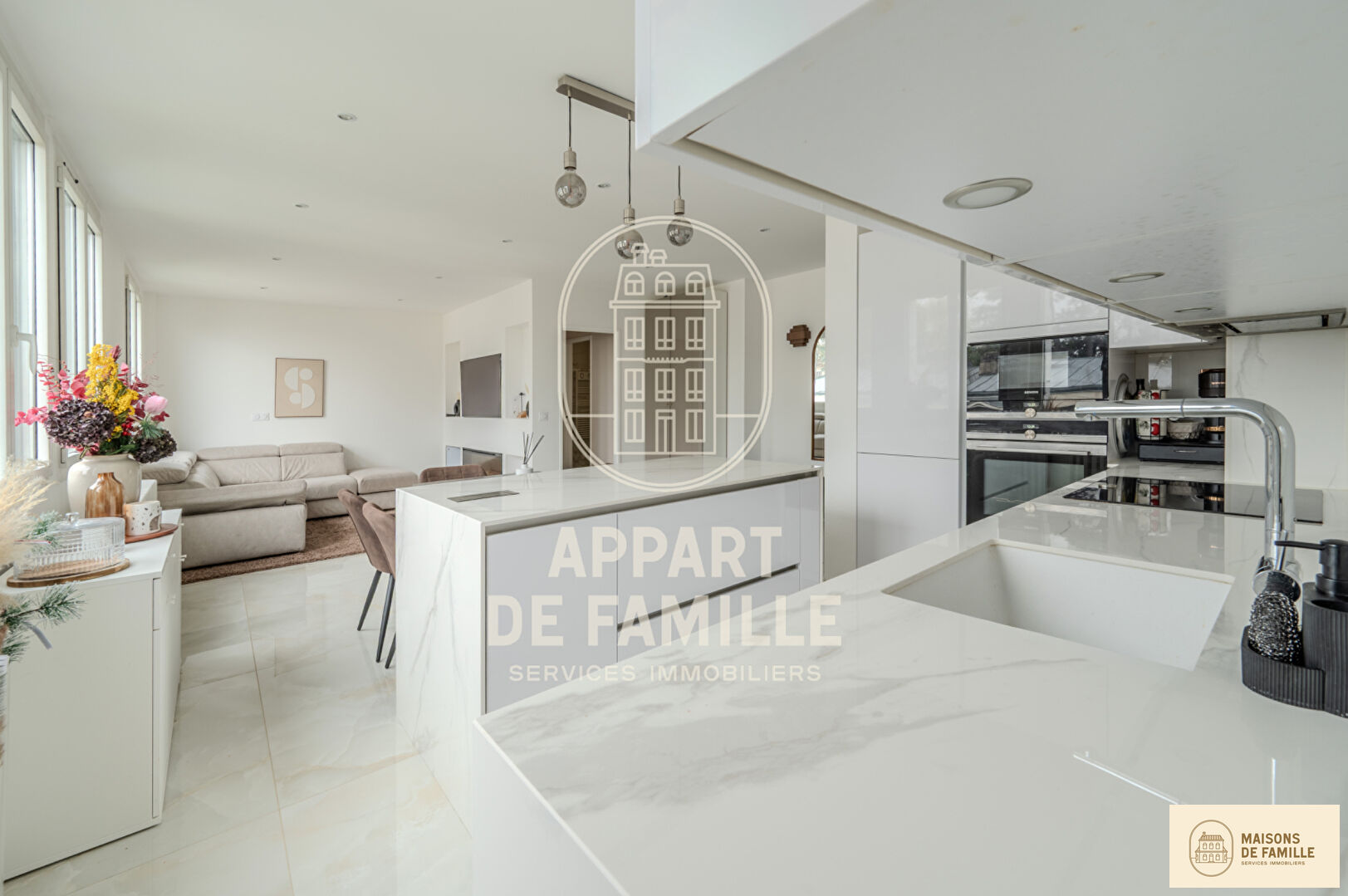 Agence immobilière de 
 Maisons de famille Clamart - Maisons de famille 
