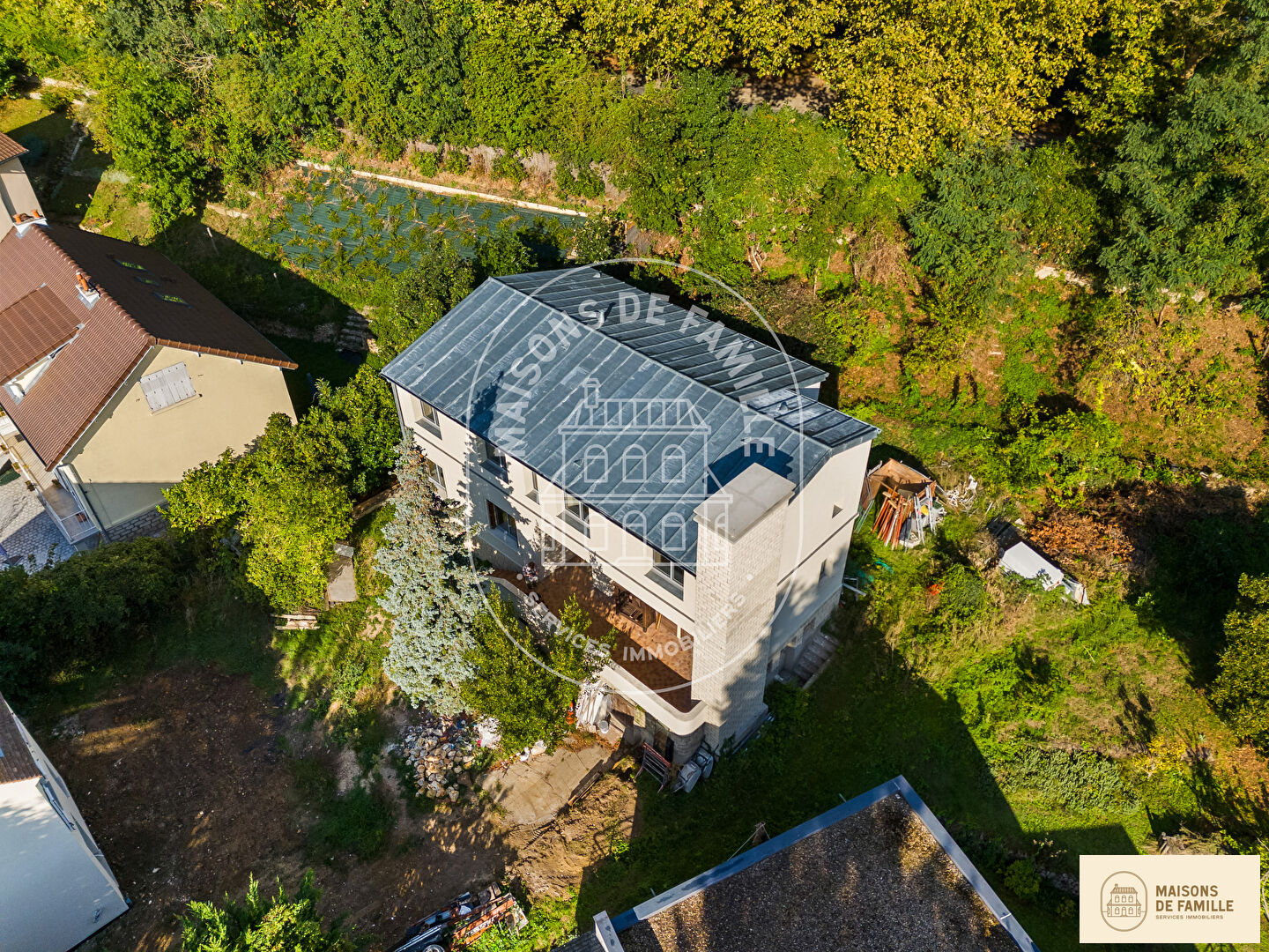 Agence immobilière de 
 Maisons de famille Clamart - Maisons de famille 
