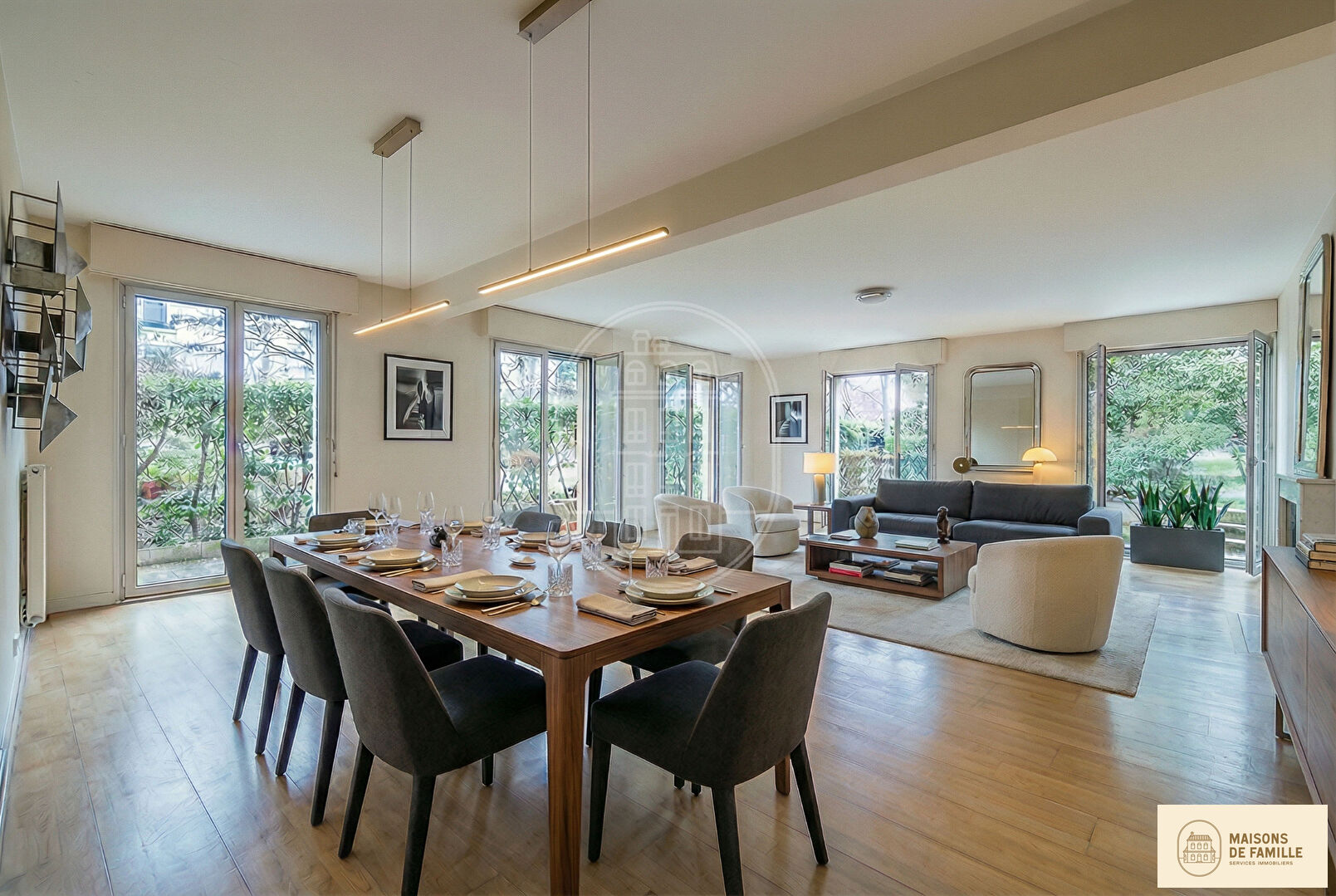 Agence immobilière de 
 Maisons de famille Clamart - Maisons de famille 
