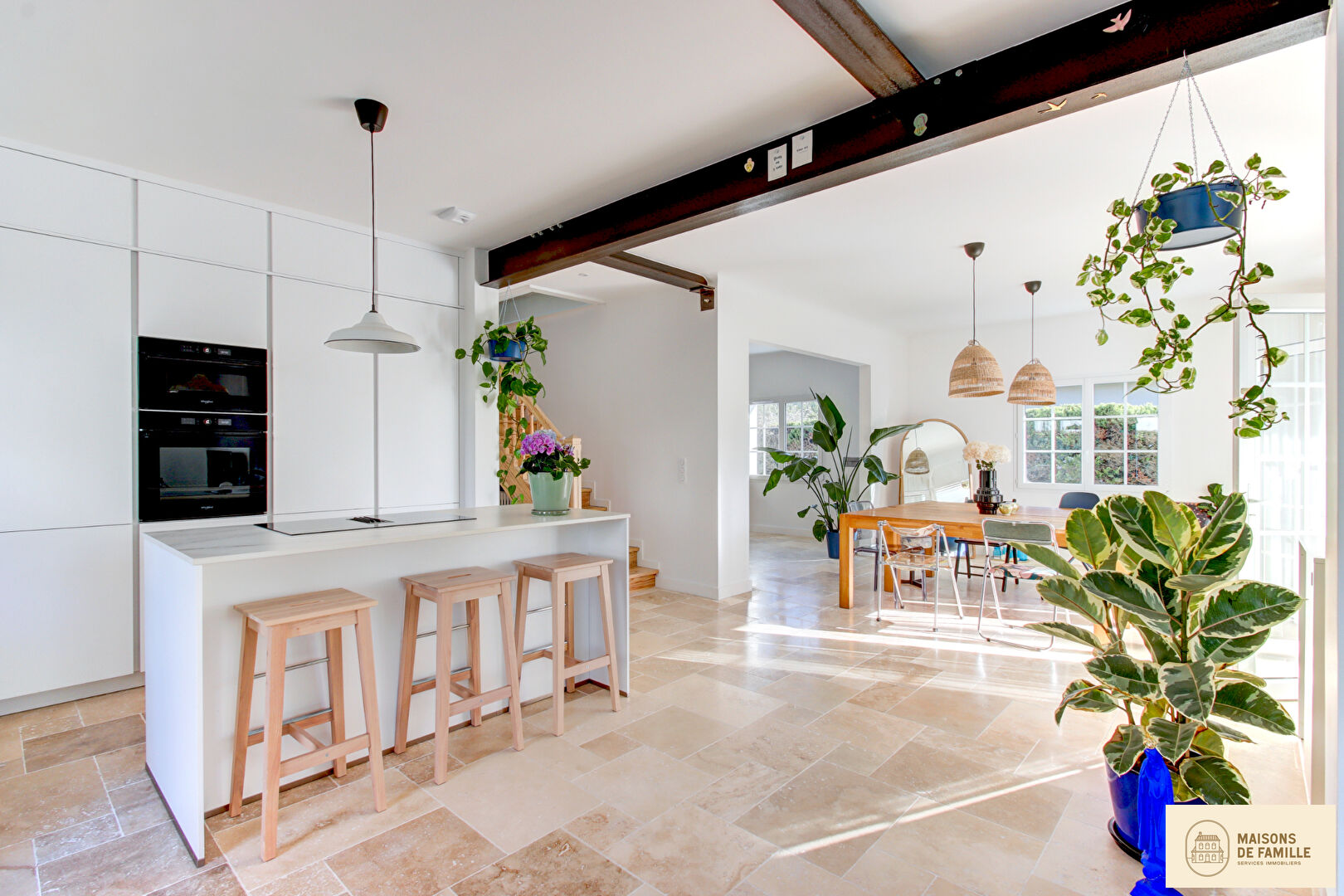 Agence immobilière de 
 Maisons de famille Clamart - Maisons de famille 
