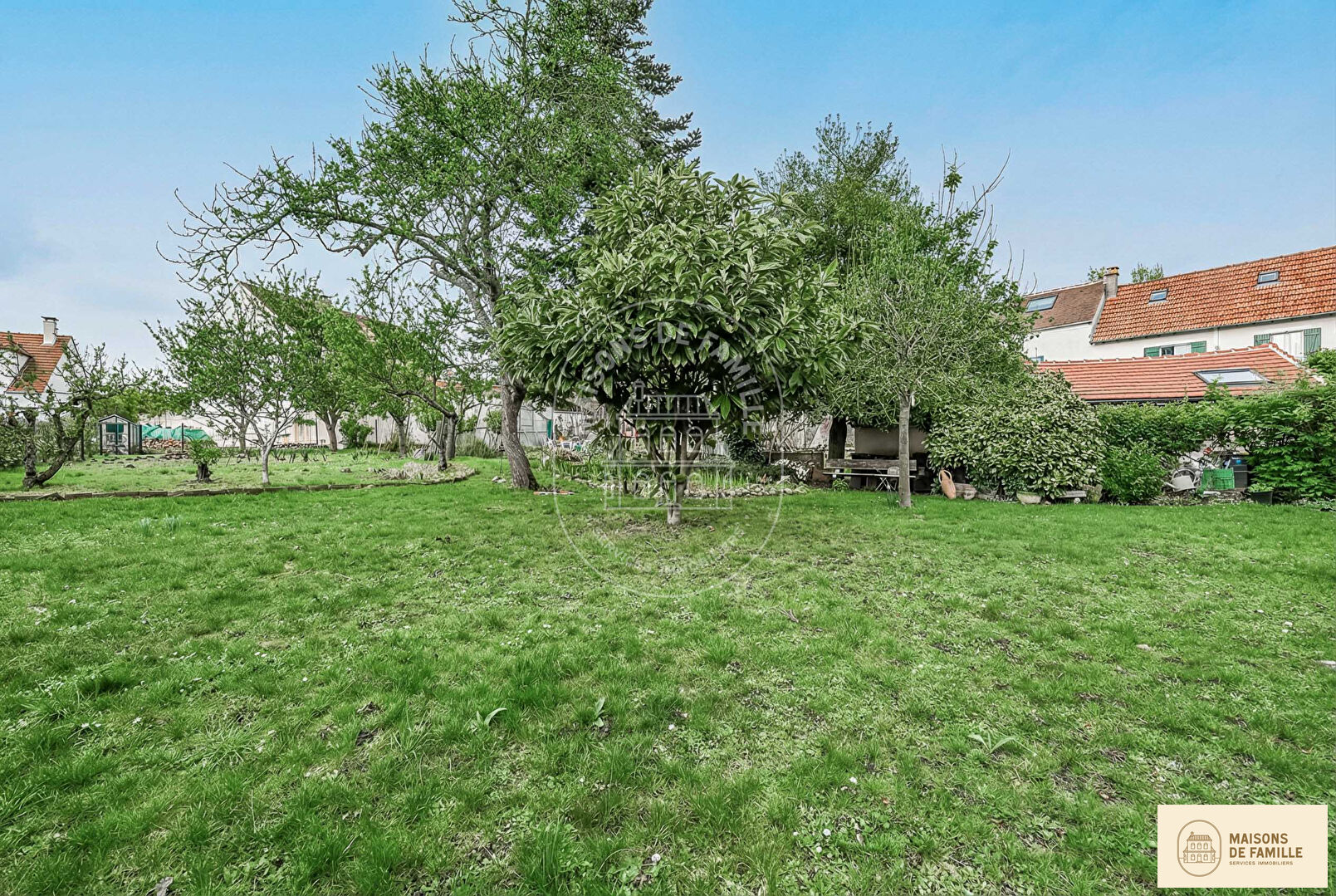 Agence immobilière de 
 Maisons de famille Clamart - Maisons de famille 
