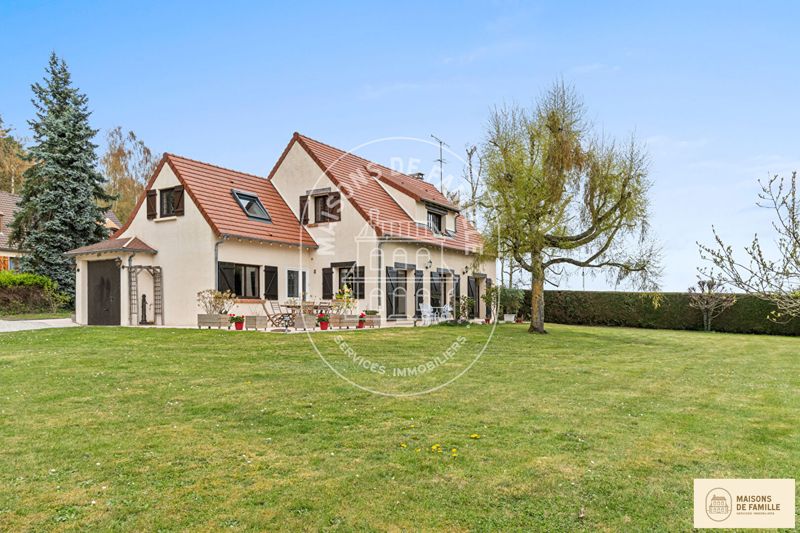 Agence immobilière de 
 Maisons de famille Clamart - Maisons de famille 
