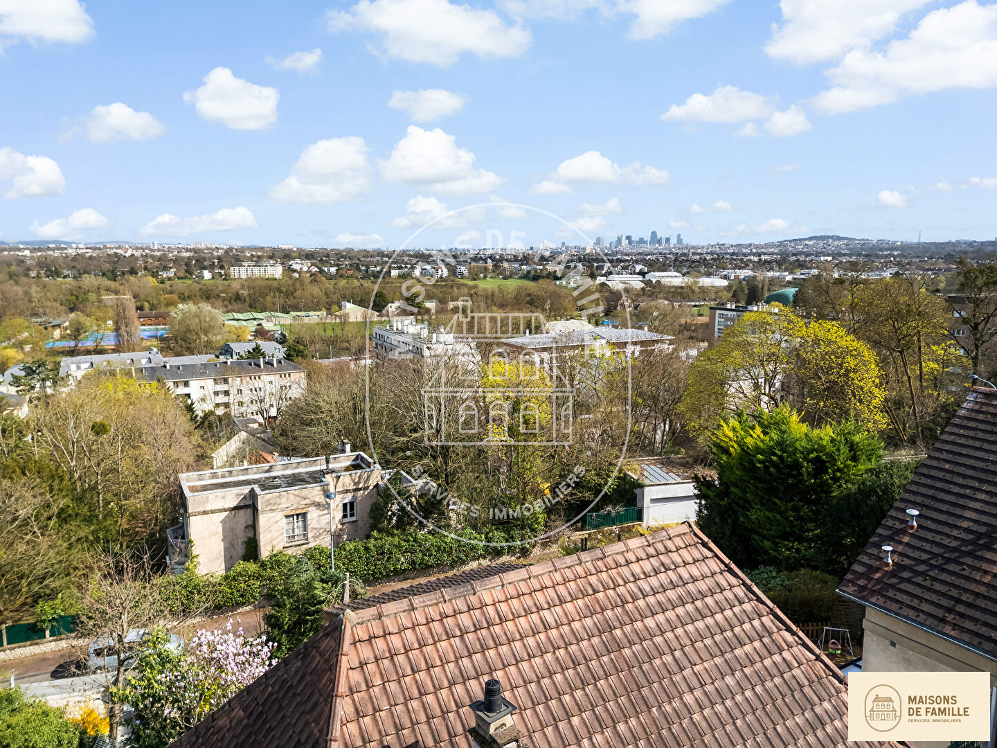 Agence immobilière de 
 Maisons de famille Clamart - Maisons de famille 
