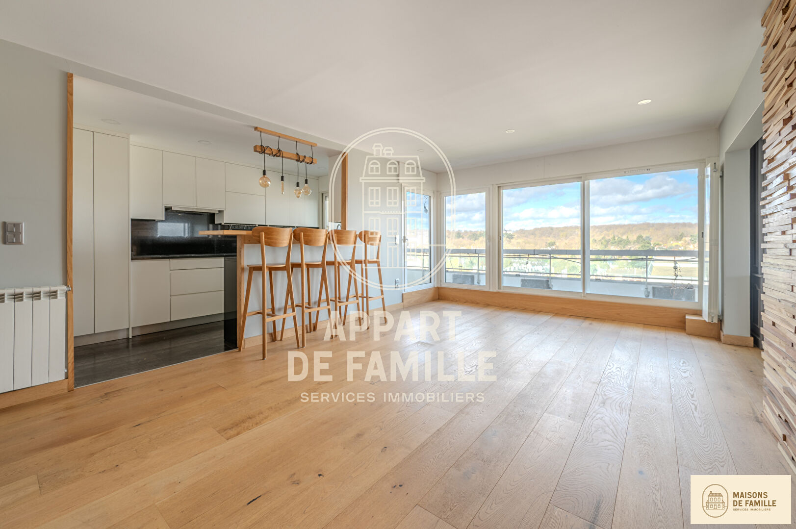 Agence immobilière de 
 Maisons de famille Clamart - Maisons de famille 
