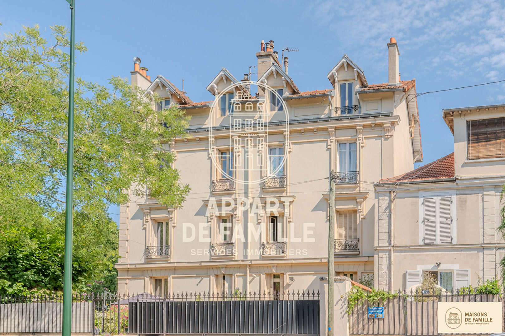 Agence immobilière de 
 Maisons de famille Clamart - Maisons de famille 
