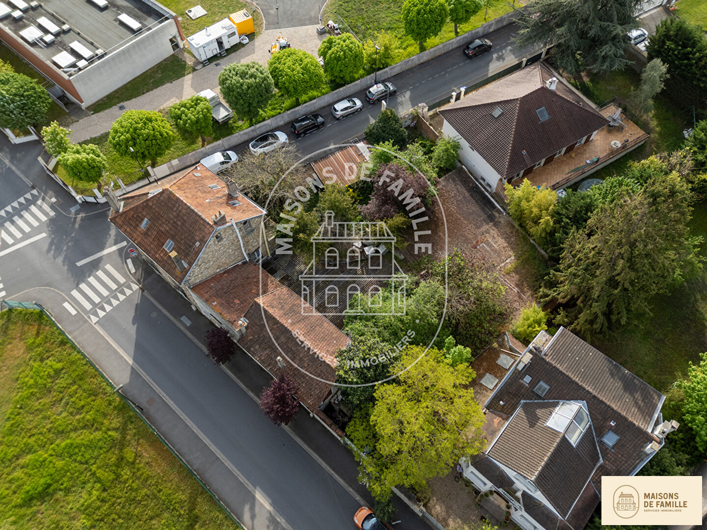 Agence immobilière de 
 Maisons de famille Clamart - Maisons de famille 
