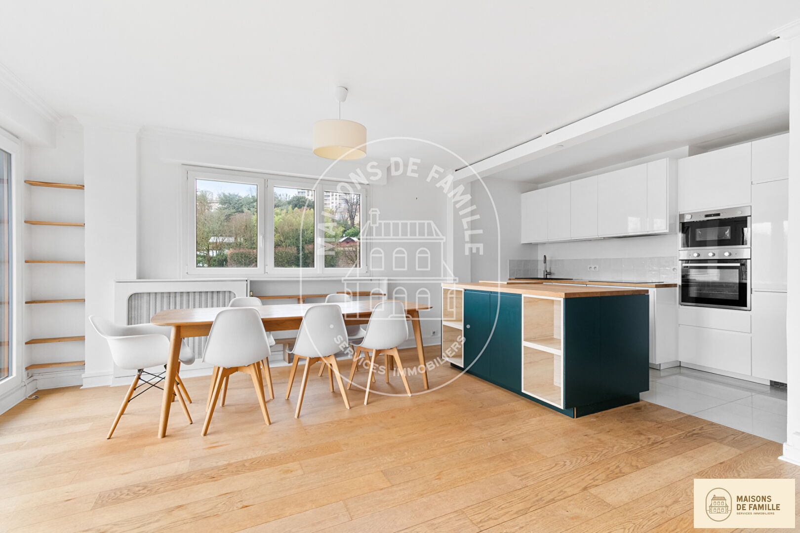 Agence immobilière de 
 Maisons de famille Clamart - Maisons de famille 
