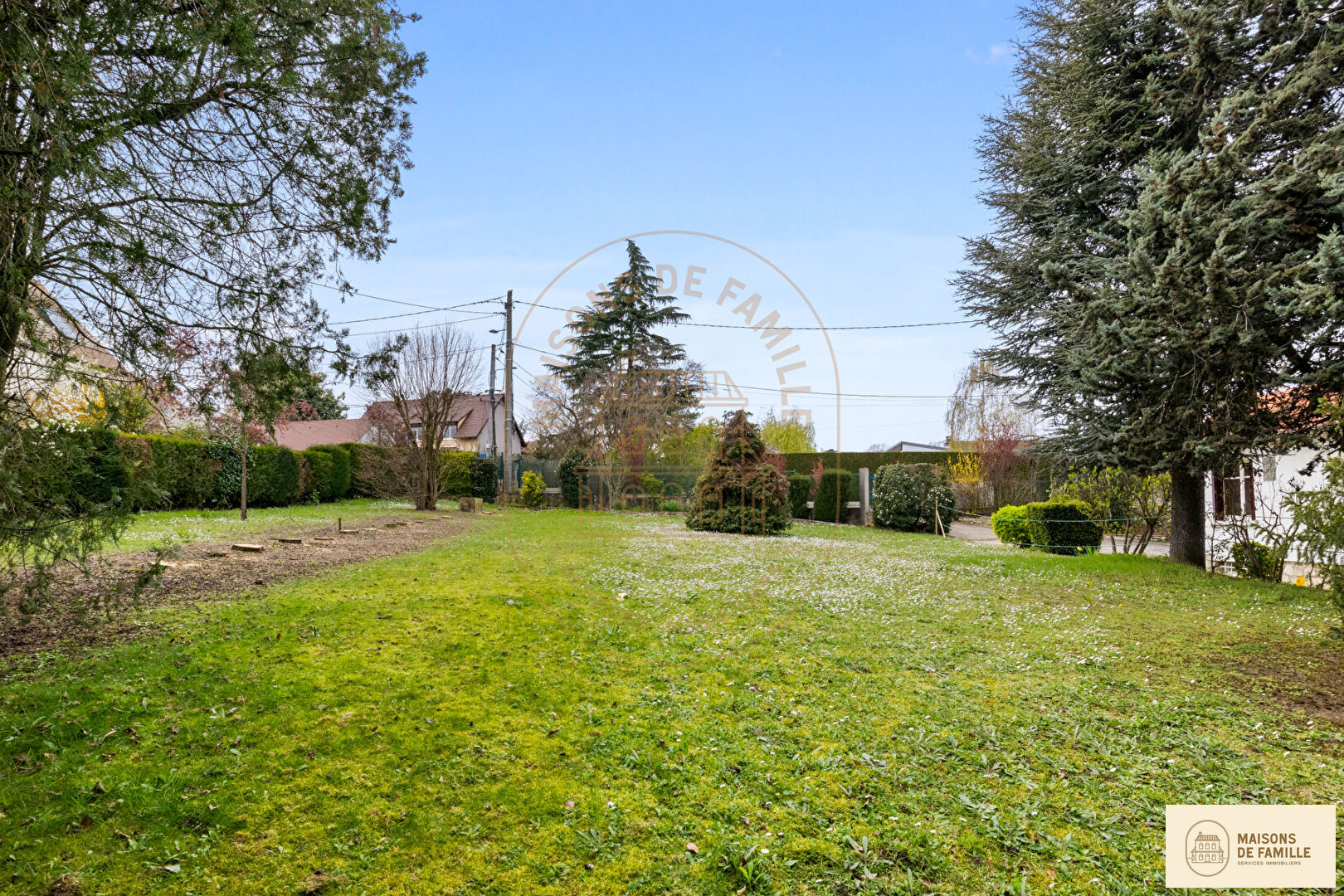 Agence immobilière de 
 Maisons de famille Clamart - Maisons de famille 
