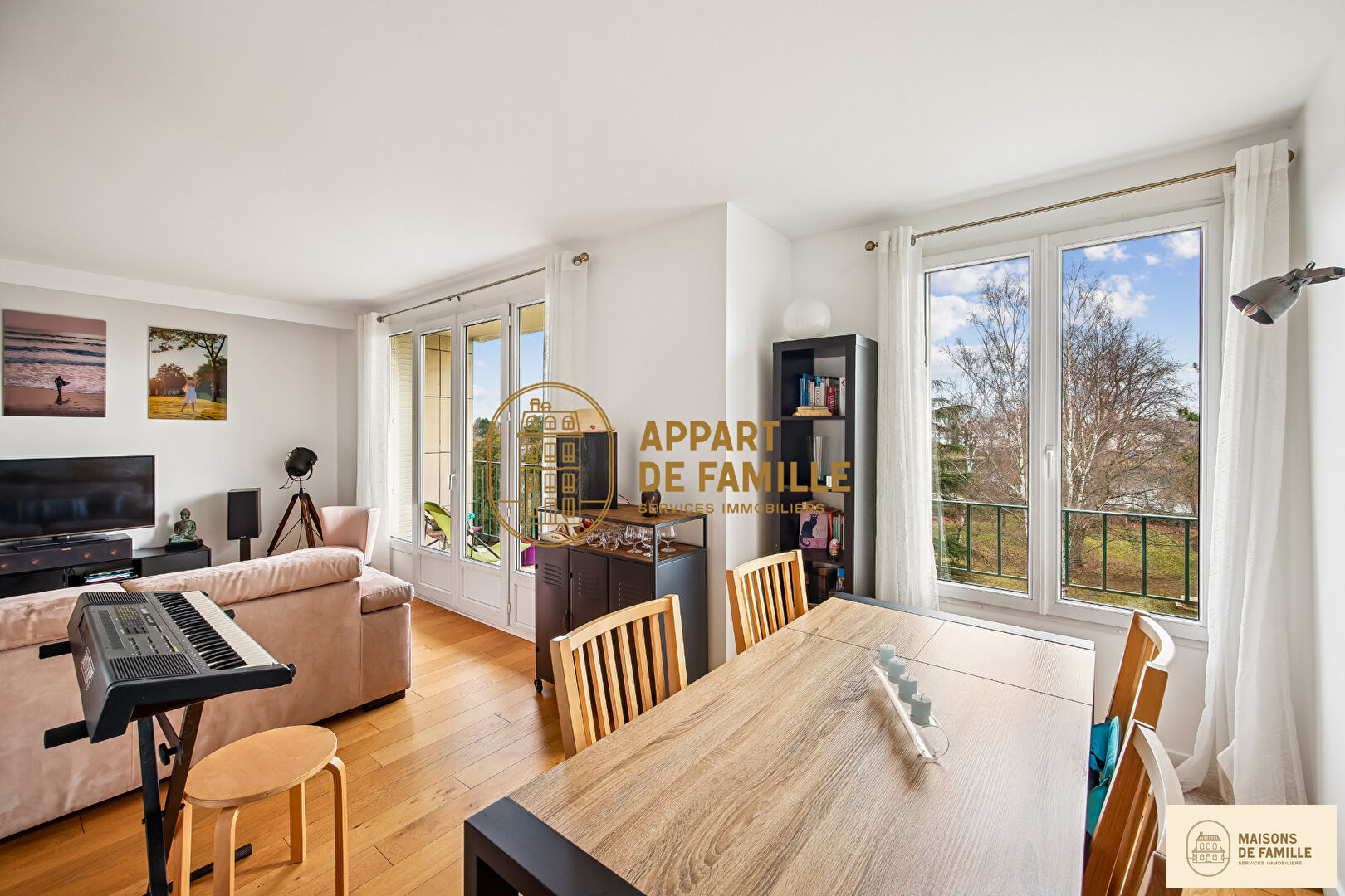 Agence immobilière de 
 Maisons de famille Clamart - Maisons de famille 
