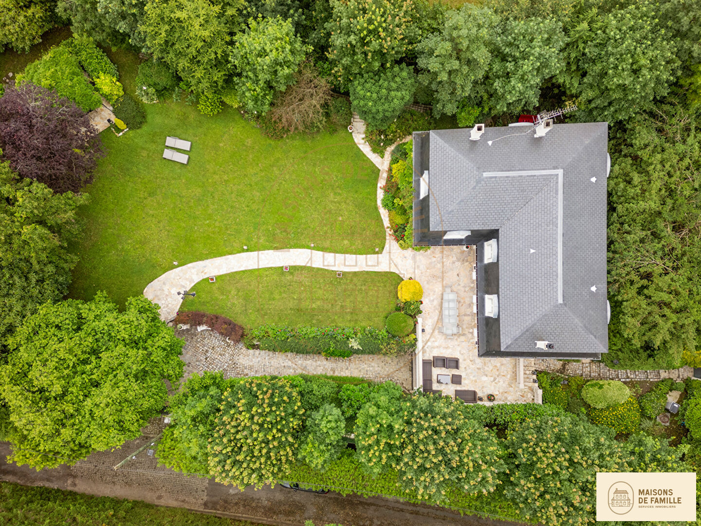 Agence immobilière de 
 Maisons de famille Clamart - Maisons de famille 
