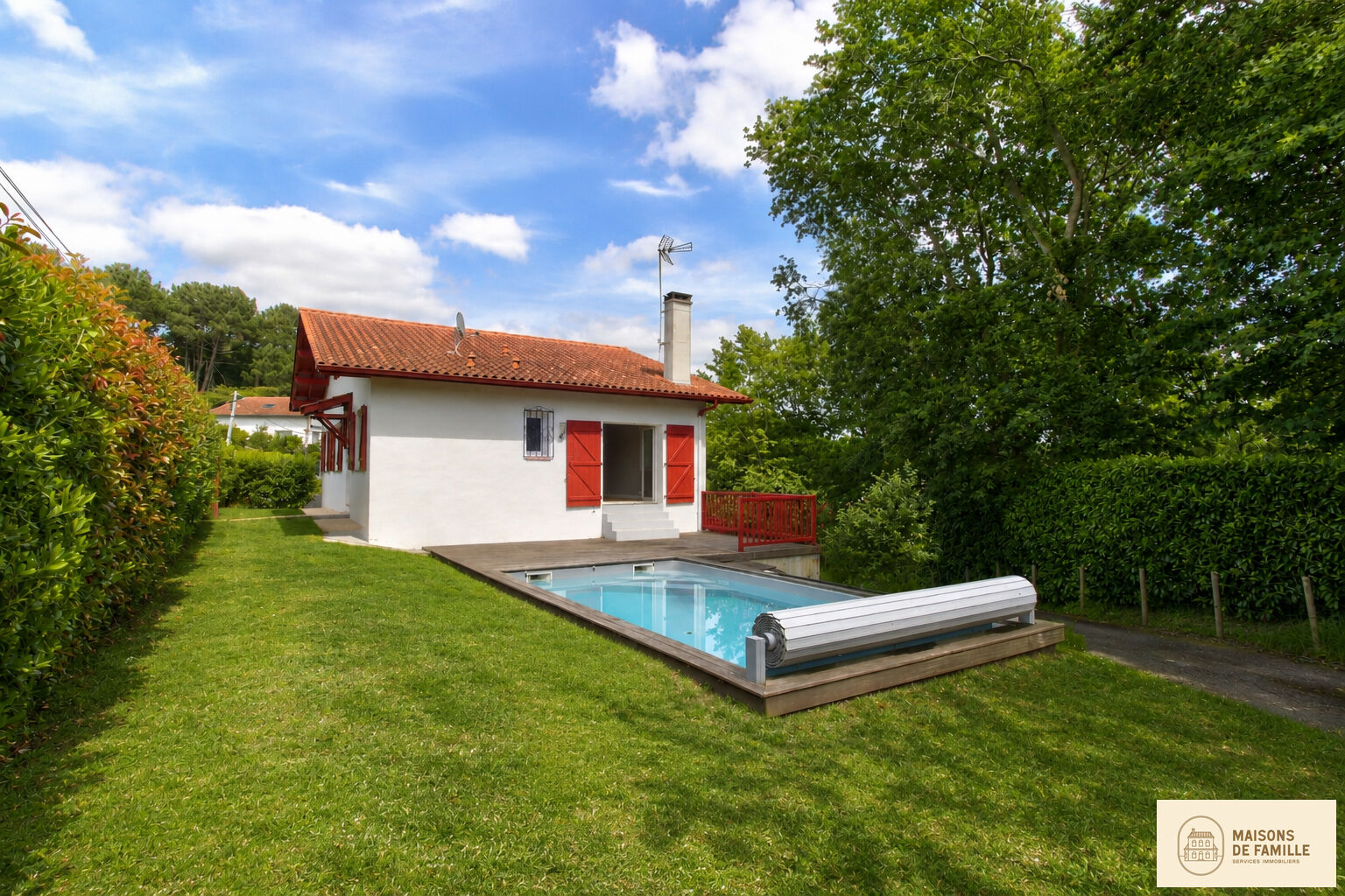 Agence immobilière de 
 Maisons de famille Clamart - Maisons de famille 
