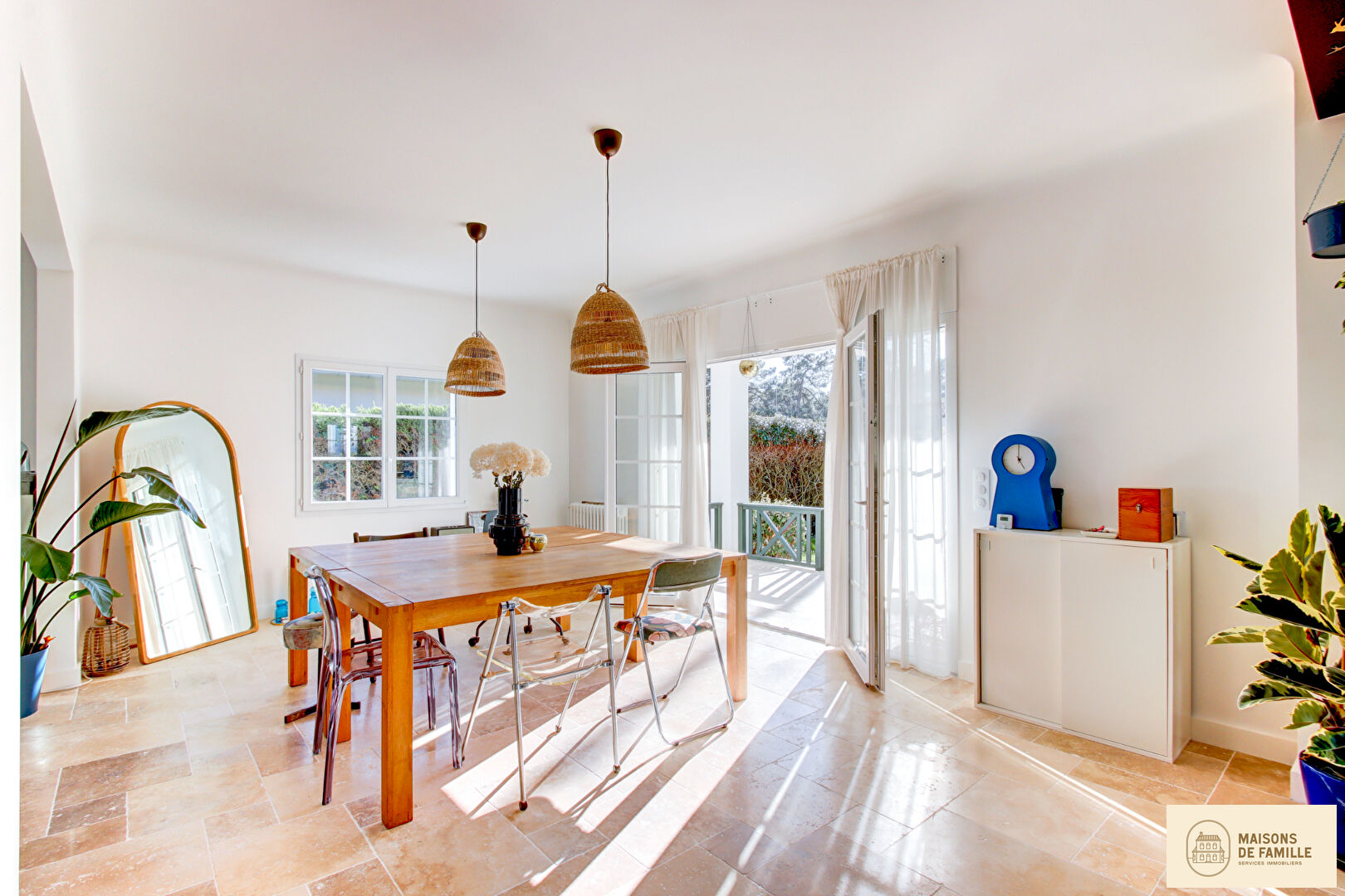 Agence immobilière de 
 Maisons de famille Clamart - Maisons de famille 
