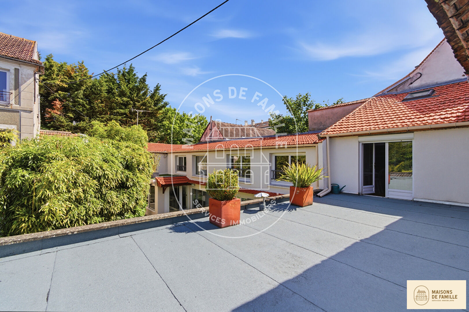 Agence immobilière de 
 Maisons de famille Clamart - Maisons de famille 

