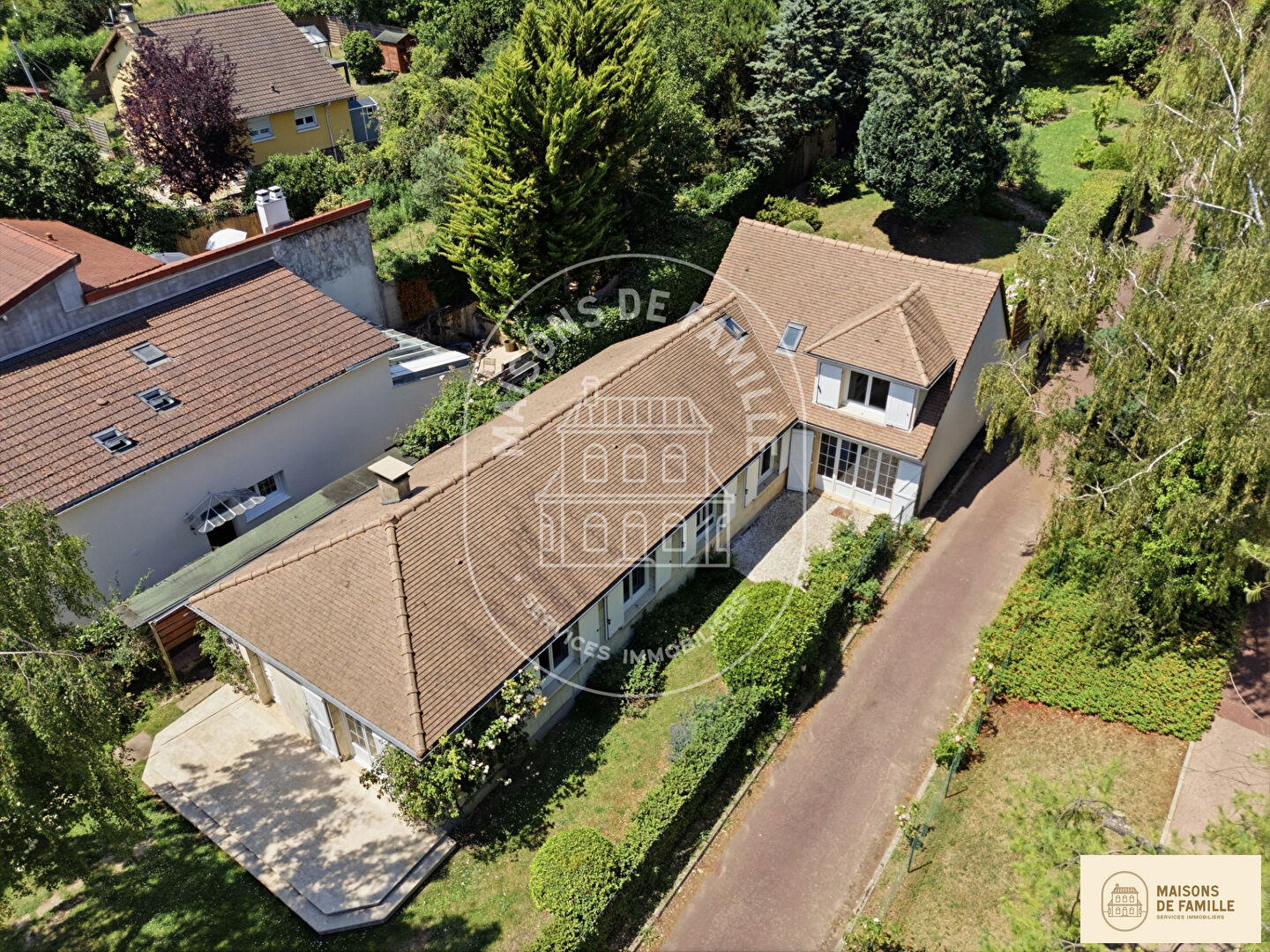 Agence immobilière de 
 Maisons de famille Clamart - Maisons de famille 
