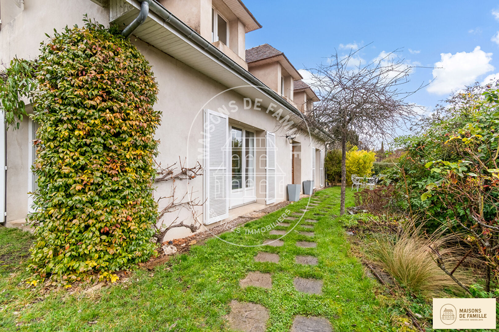 Agence immobilière de 
 Maisons de famille Clamart - Maisons de famille 
