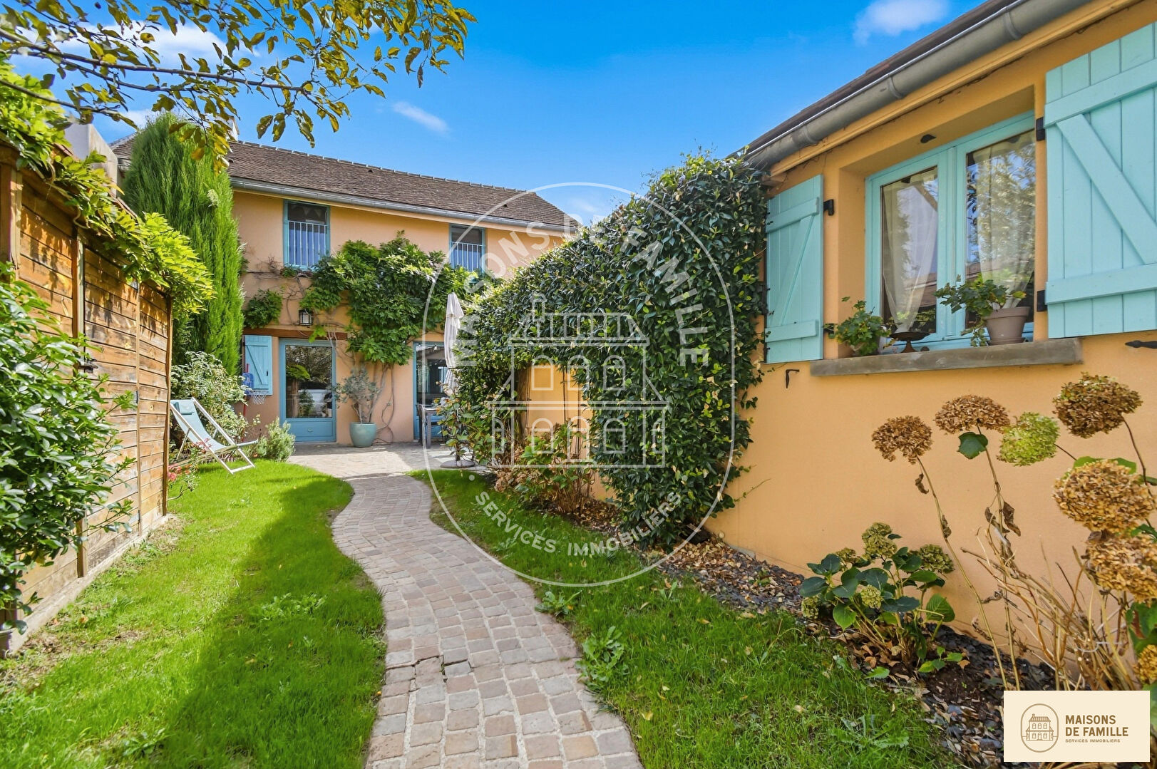 Agence immobilière de 
 Maisons de famille Clamart - Maisons de famille 
