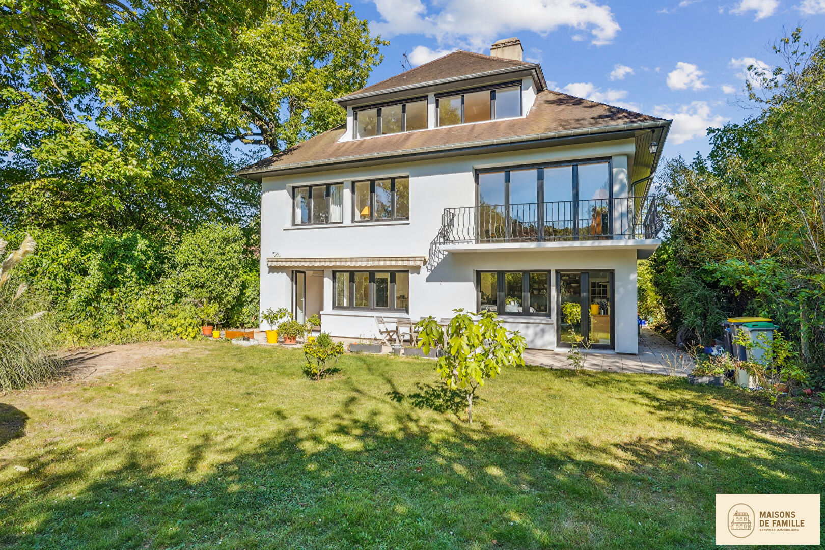 Agence immobilière de 
 Maisons de famille Clamart - Maisons de famille 
