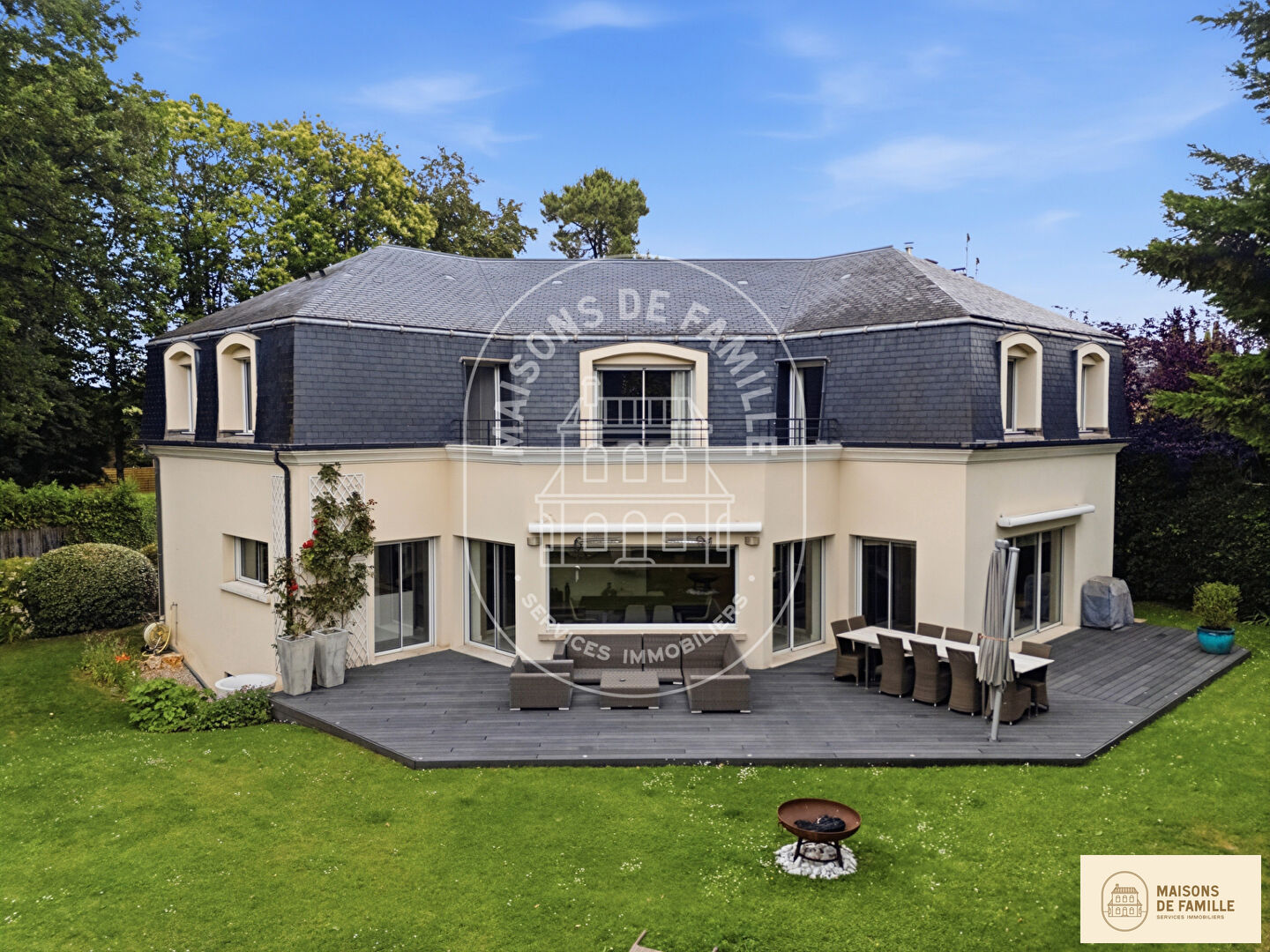 Agence immobilière de 
 Maisons de famille Clamart - Maisons de famille 
