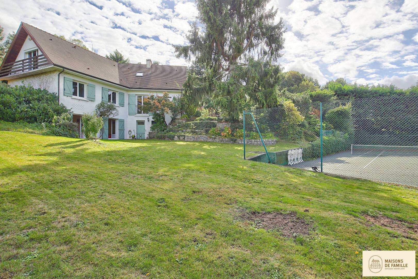 Agence immobilière de 
 Maisons de famille Clamart - Maisons de famille 
