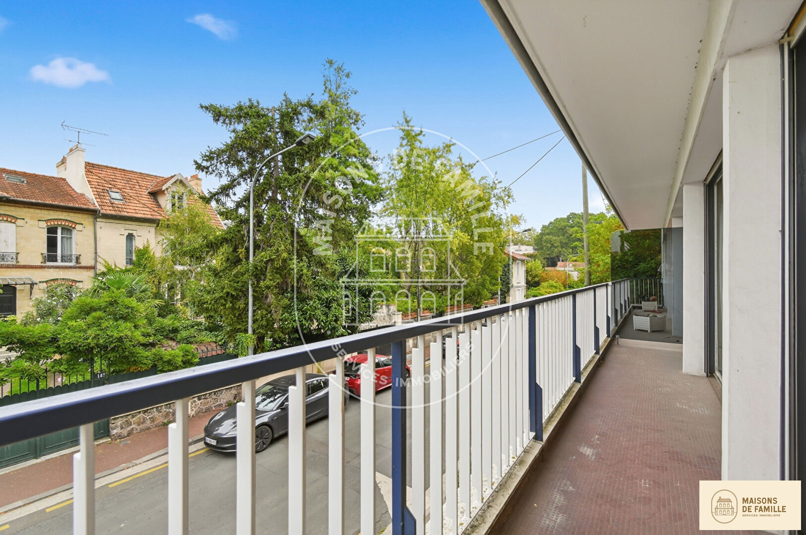 Agence immobilière de 
 Maisons de famille Clamart - Maisons de famille 
