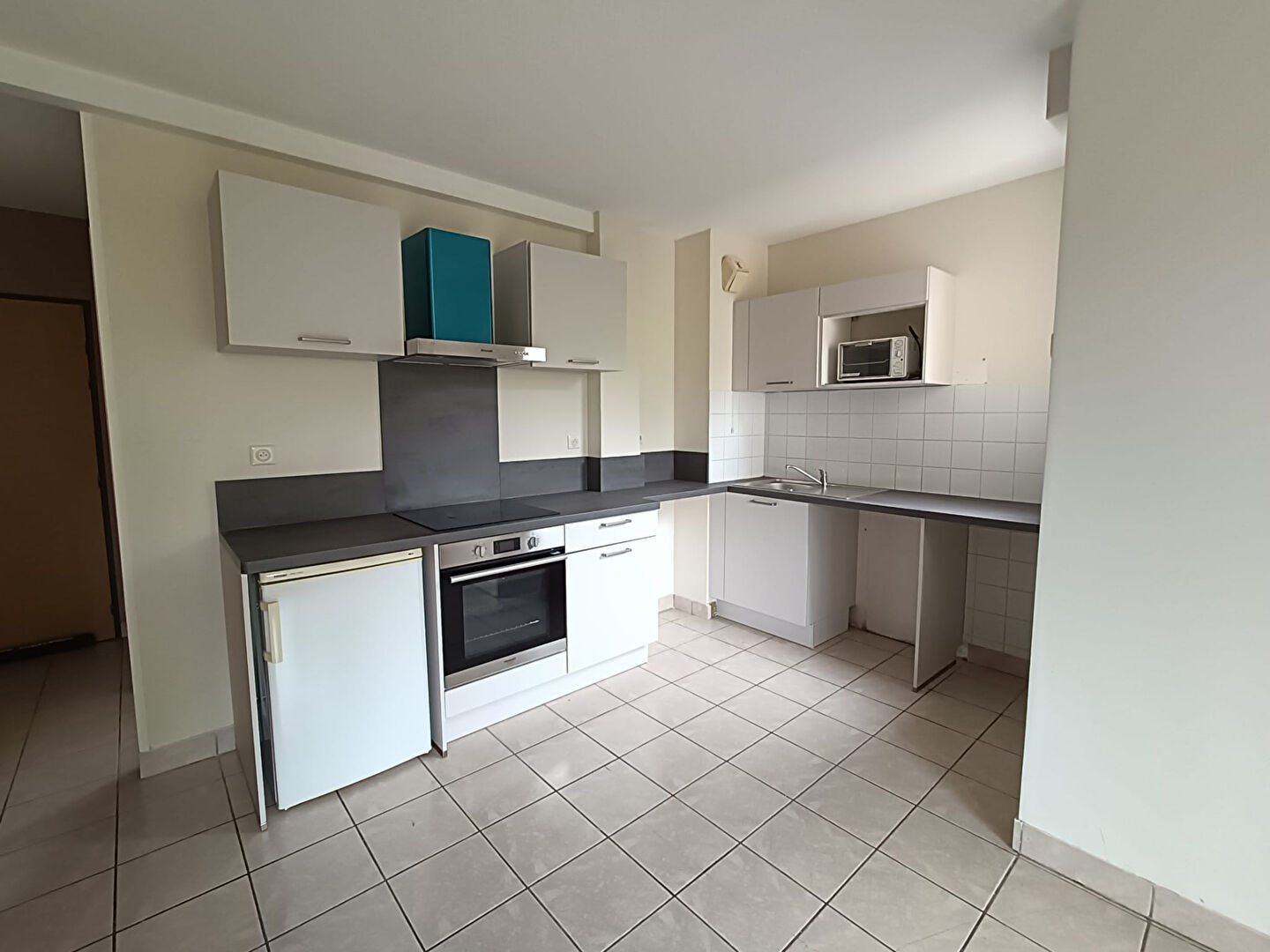 Photo Appartement Onet Le Château 2 pièce(s) 41.14 m2 + Loggia 10.92m² image 4/6