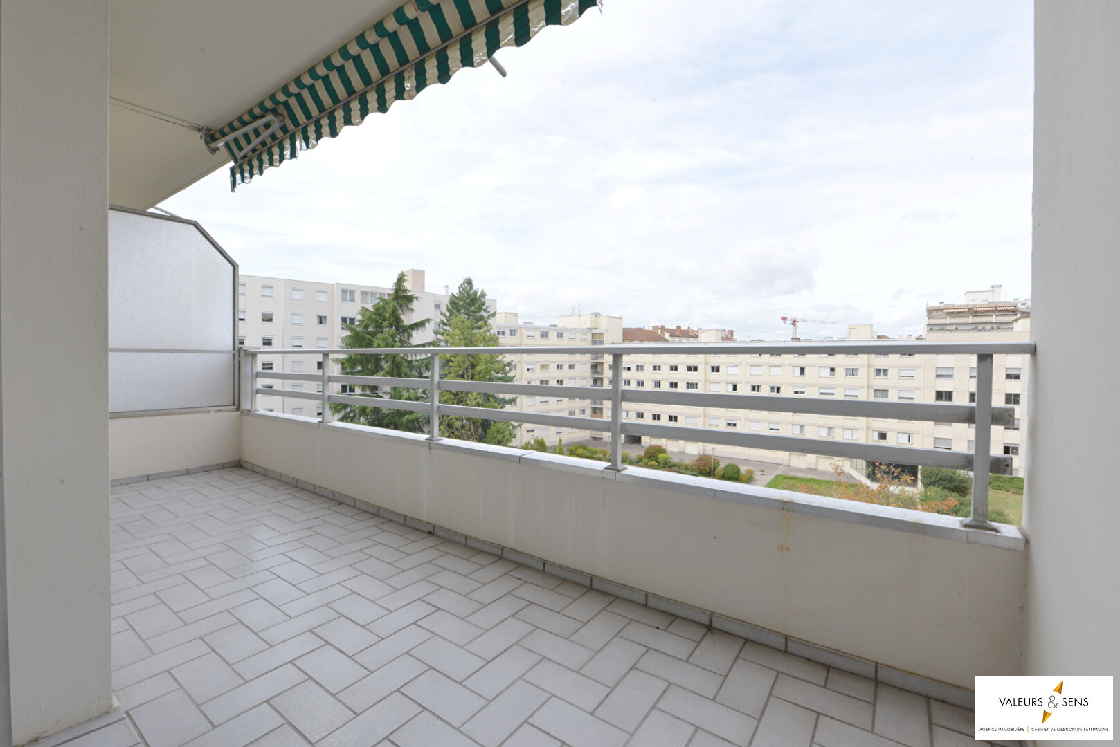 Photo Appartement T3 de 70,48 m² avec balcons, cave et parking image 6/6