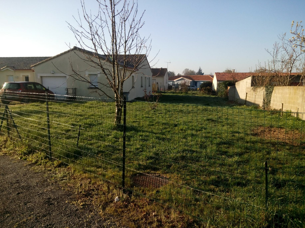 Photo Maison ST ETIENNE DE MER MORTE image 1/6