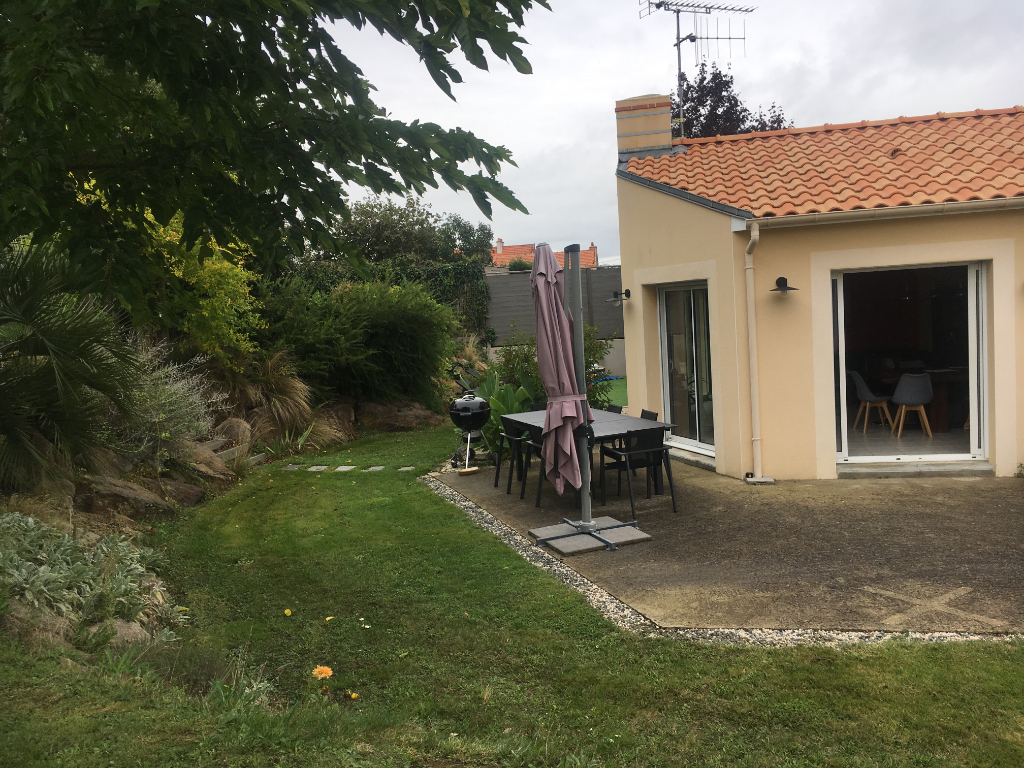 Abri Plus Saint Philbert De Grand Lieu