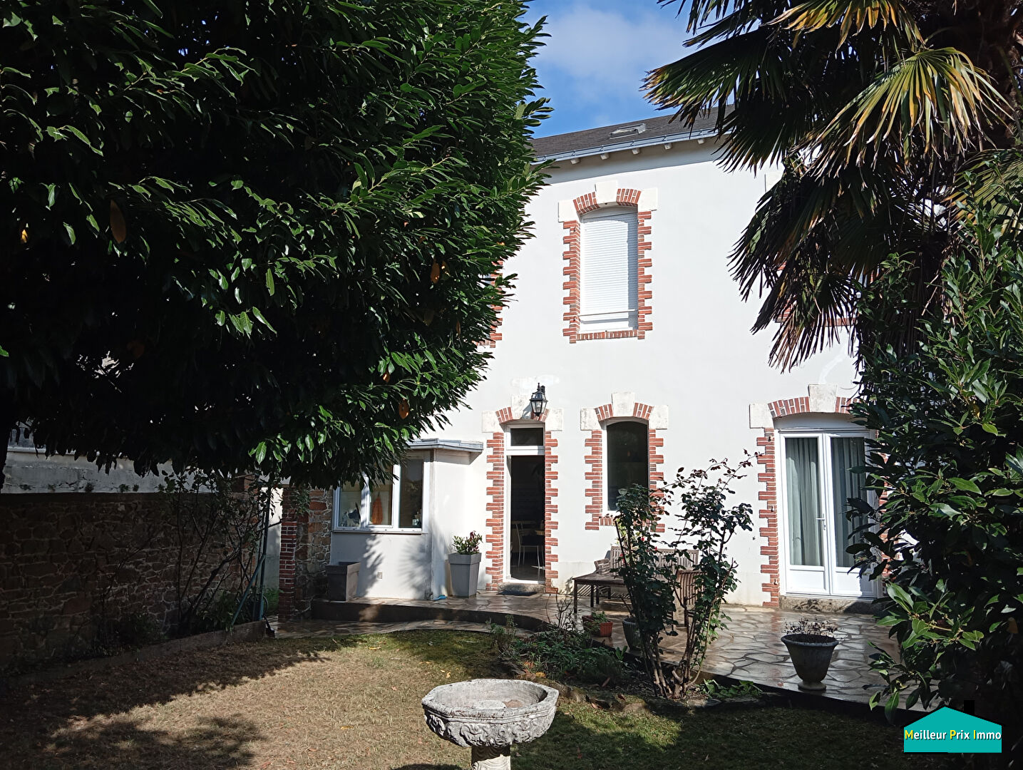 Photo Rare : Maison bourgeoise hyper centre avec grand jardin et garage image 1/6