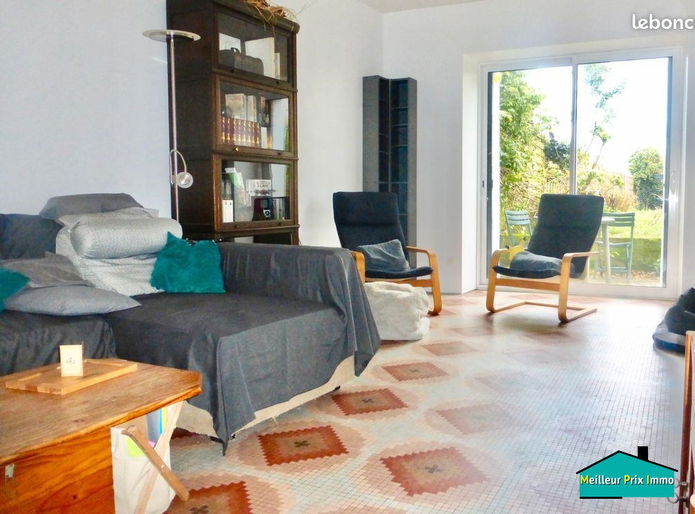 Photo Maison à Paulx 6 pièce(s) 118 m2 image 1/6