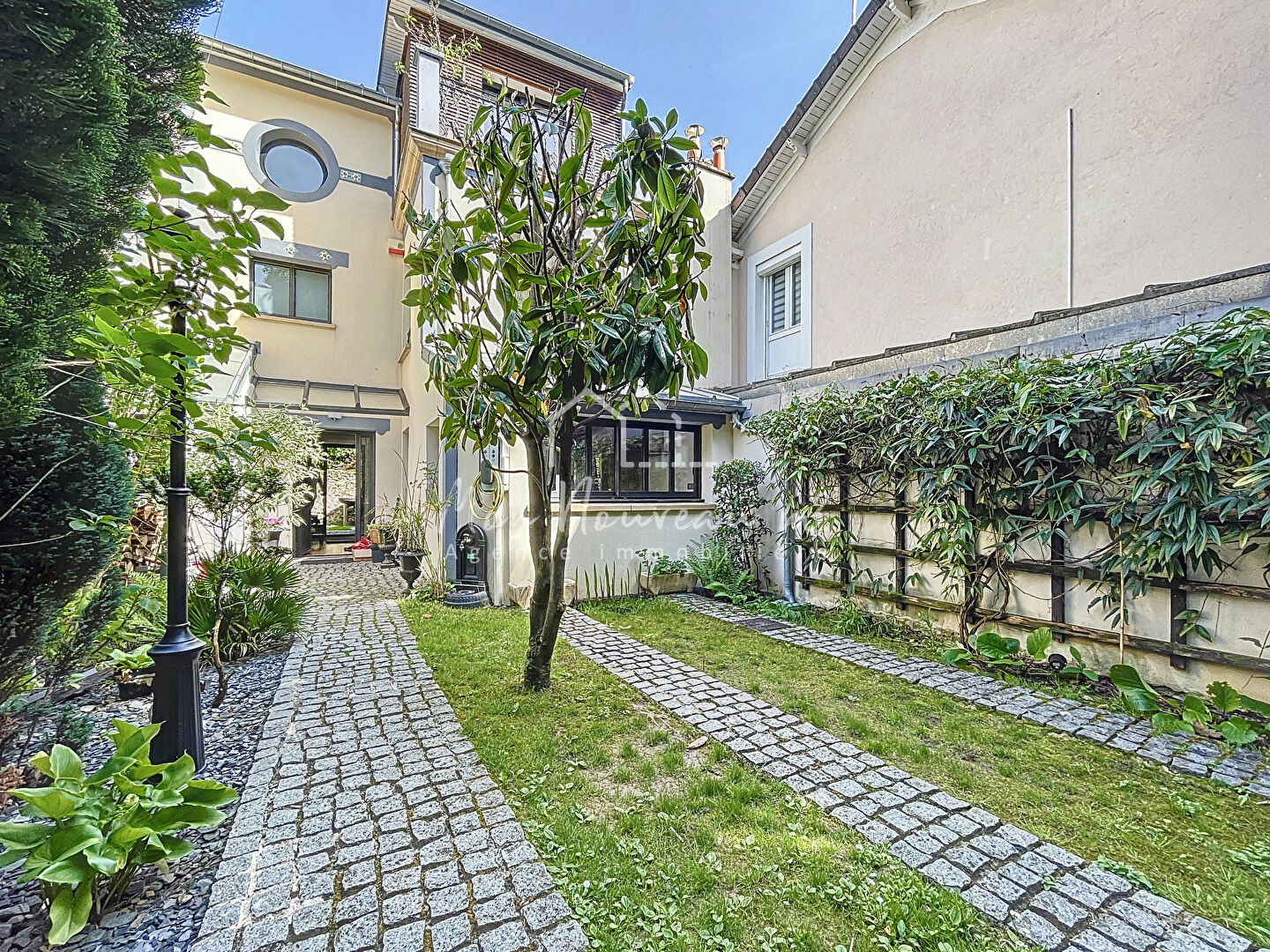 Agence immobilière de 
 MON NOUVEAU M2 Noisy le grand - MON NOUVEAU M2 

