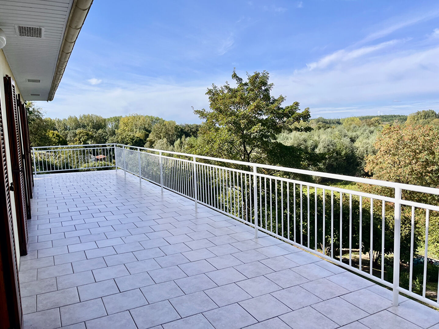 MONTREUIL BELLAY - MAISON DE PLAIN PIED EN HYPER CENTRE