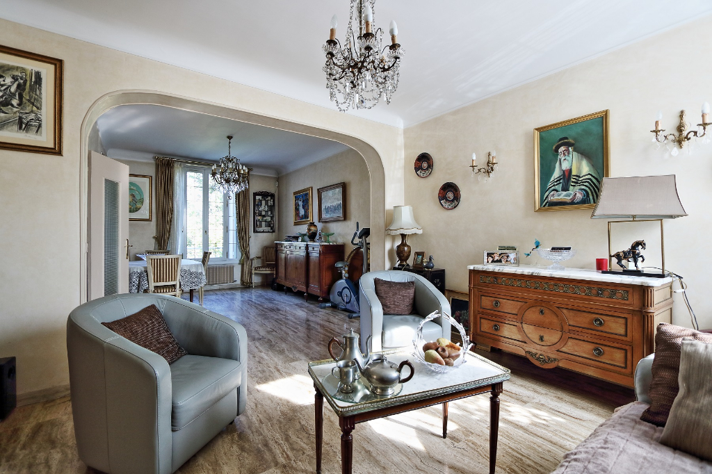 Vente Maison de 12 pièces 201 m² - VITRY SUR SEINE 94400 | LES AGENTS DE L