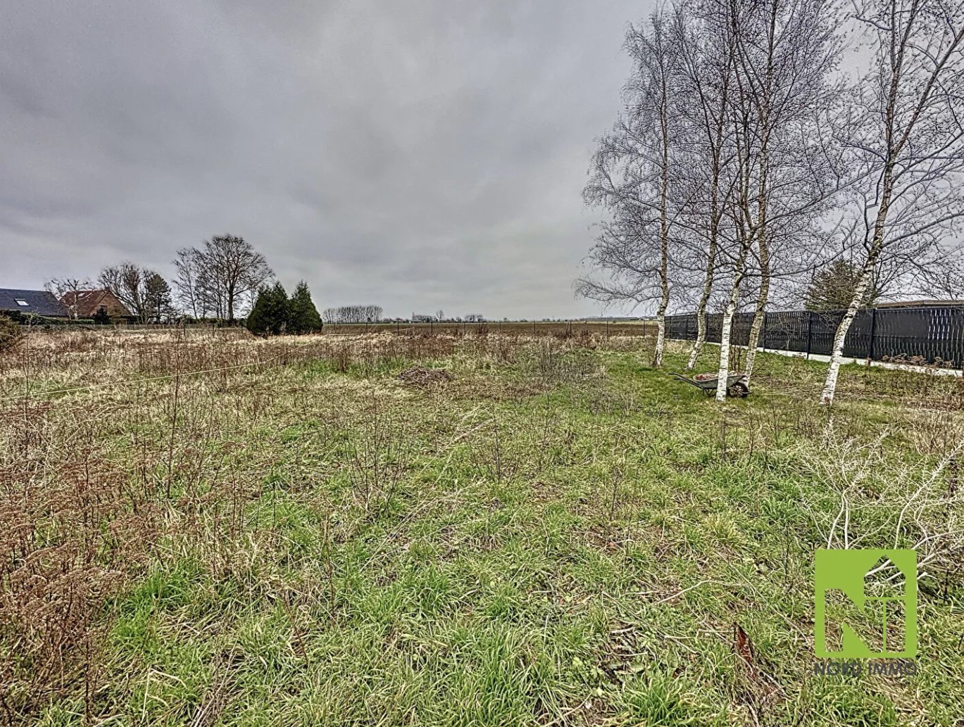 Terrain viabilisé et libre de constructeurs - 652m2