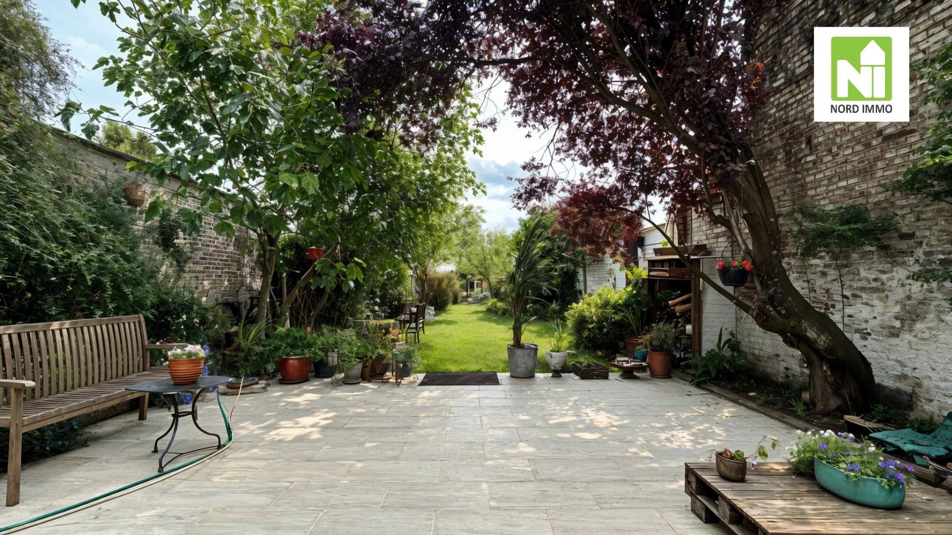 Maison 265m2 - 6 chambres - Jardin