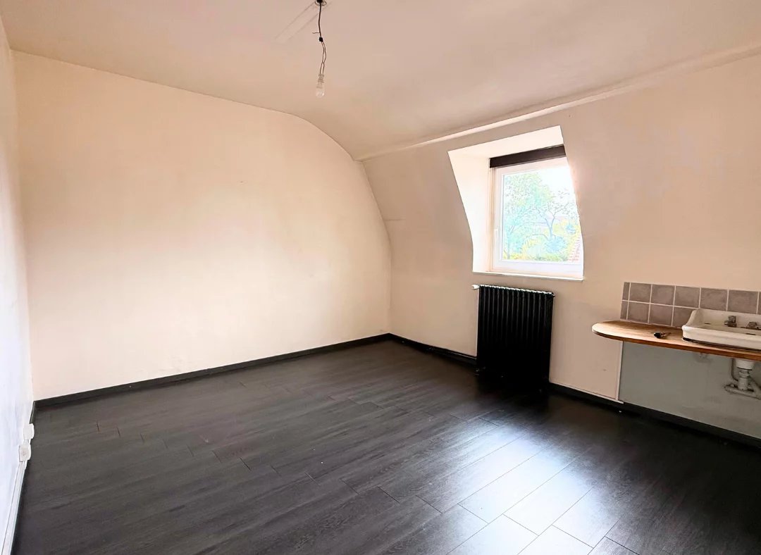 PROCHE GARE  ARRAS  APPARTEMENT AU DERNIER ÉTAGE  ENV. 85 M²
