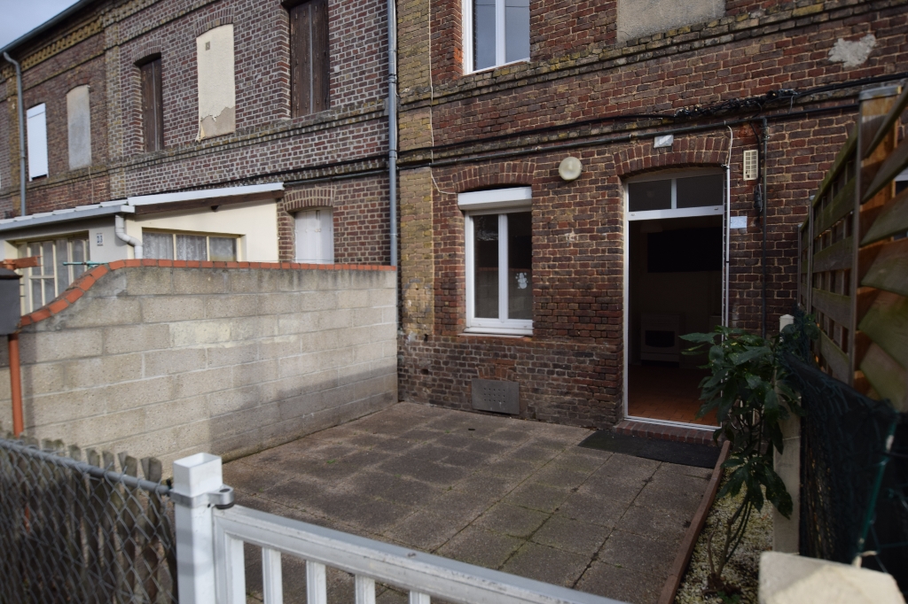 A vendre Maison à
OISSEL
(76350) A vendre Maison à
OISSEL
(76350)