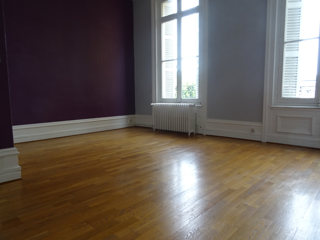 A vendre Appartement à
ELBEUF
(76500) A vendre Appartement à
ELBEUF
(76500)