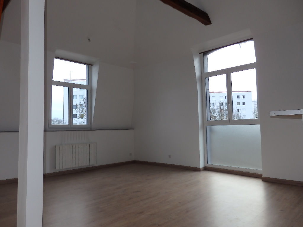 A vendre Appartement à
ELBEUF
(76500) A vendre Appartement à
ELBEUF
(76500)